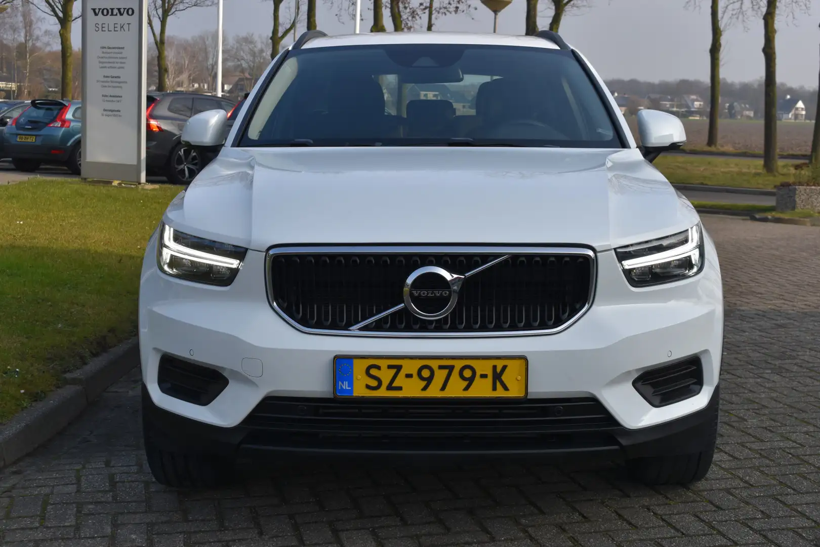 Volvo XC40 T3 156PK | Parkeersensoren voor en achter | Led ve Blanc - 2