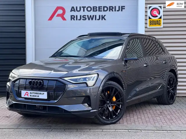 Audi e-tron E-tron 55 quattro 95 kWh Pano/B&O/Memory