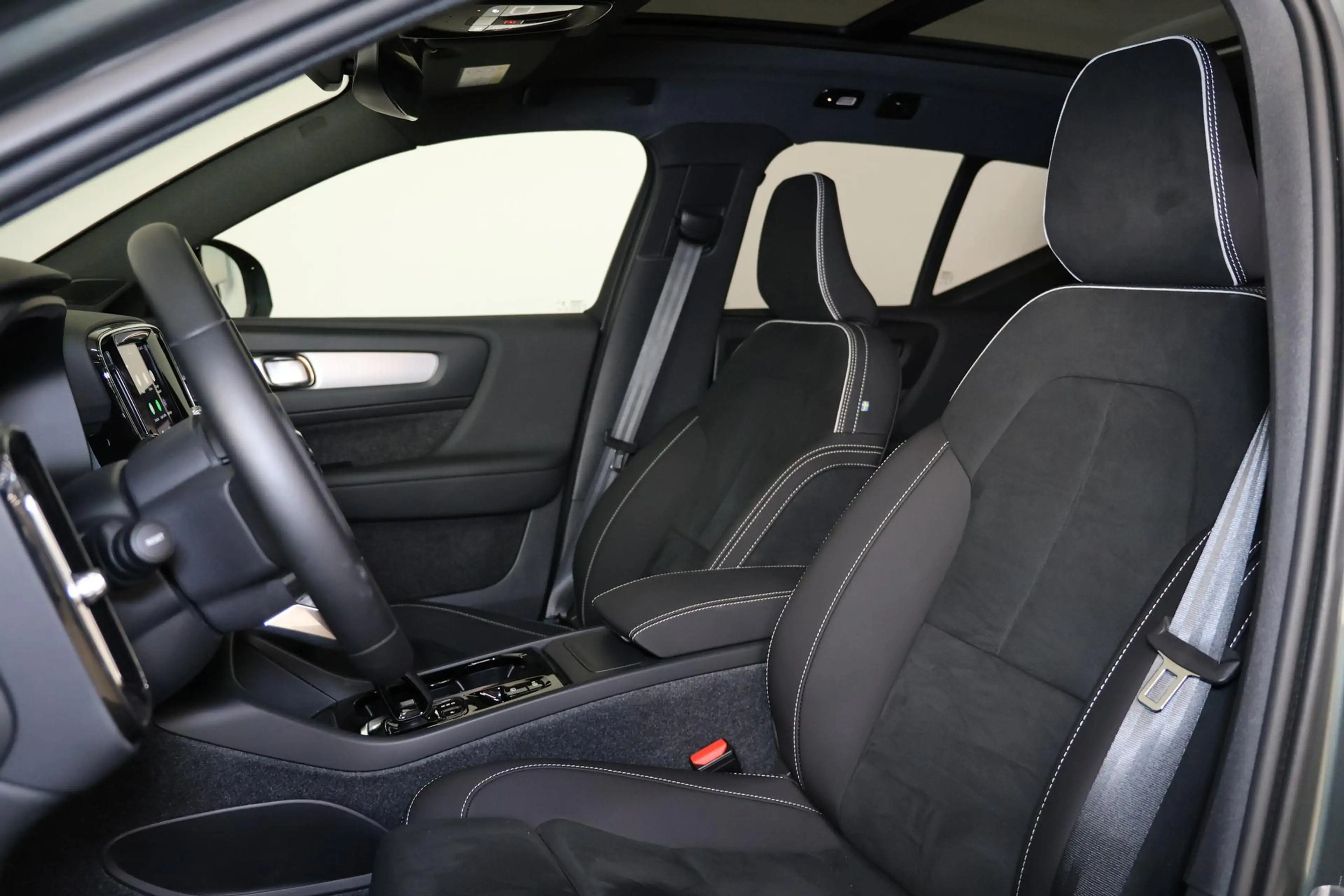 Volvo XC40 B4 Plus Dark - Panorama/schuifdak - IntelliSafe As — photo 14