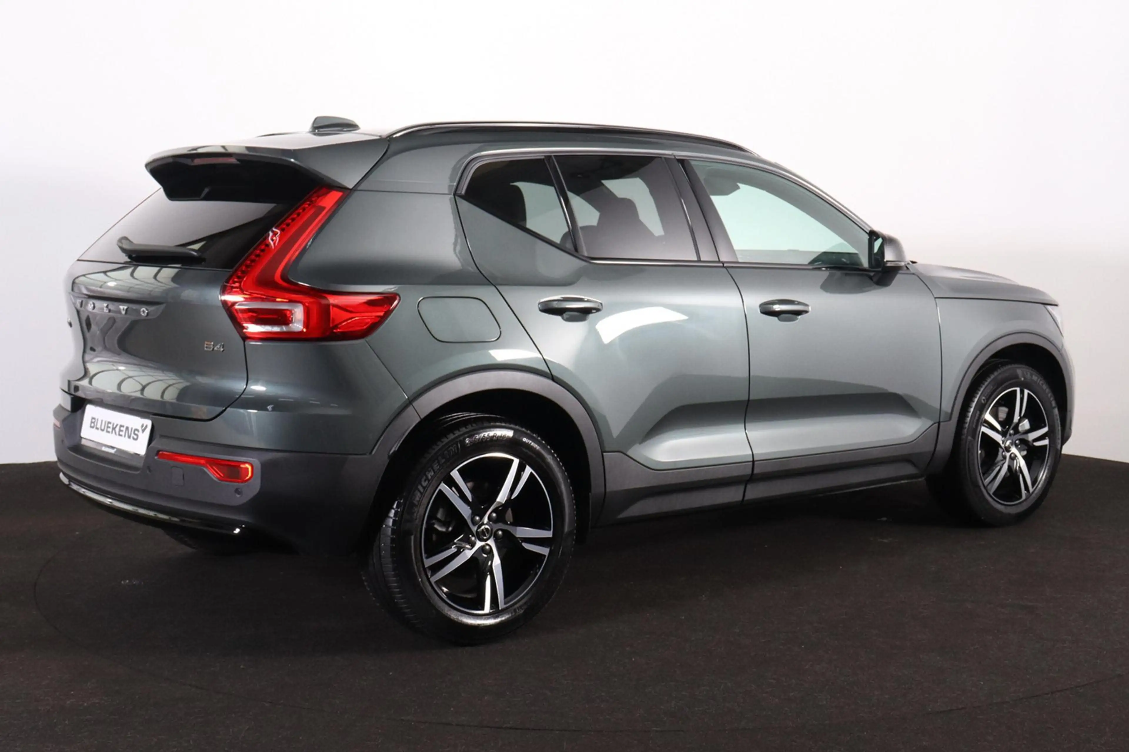 Volvo XC40 B4 Plus Dark - Panorama/schuifdak - IntelliSafe As — photo 4