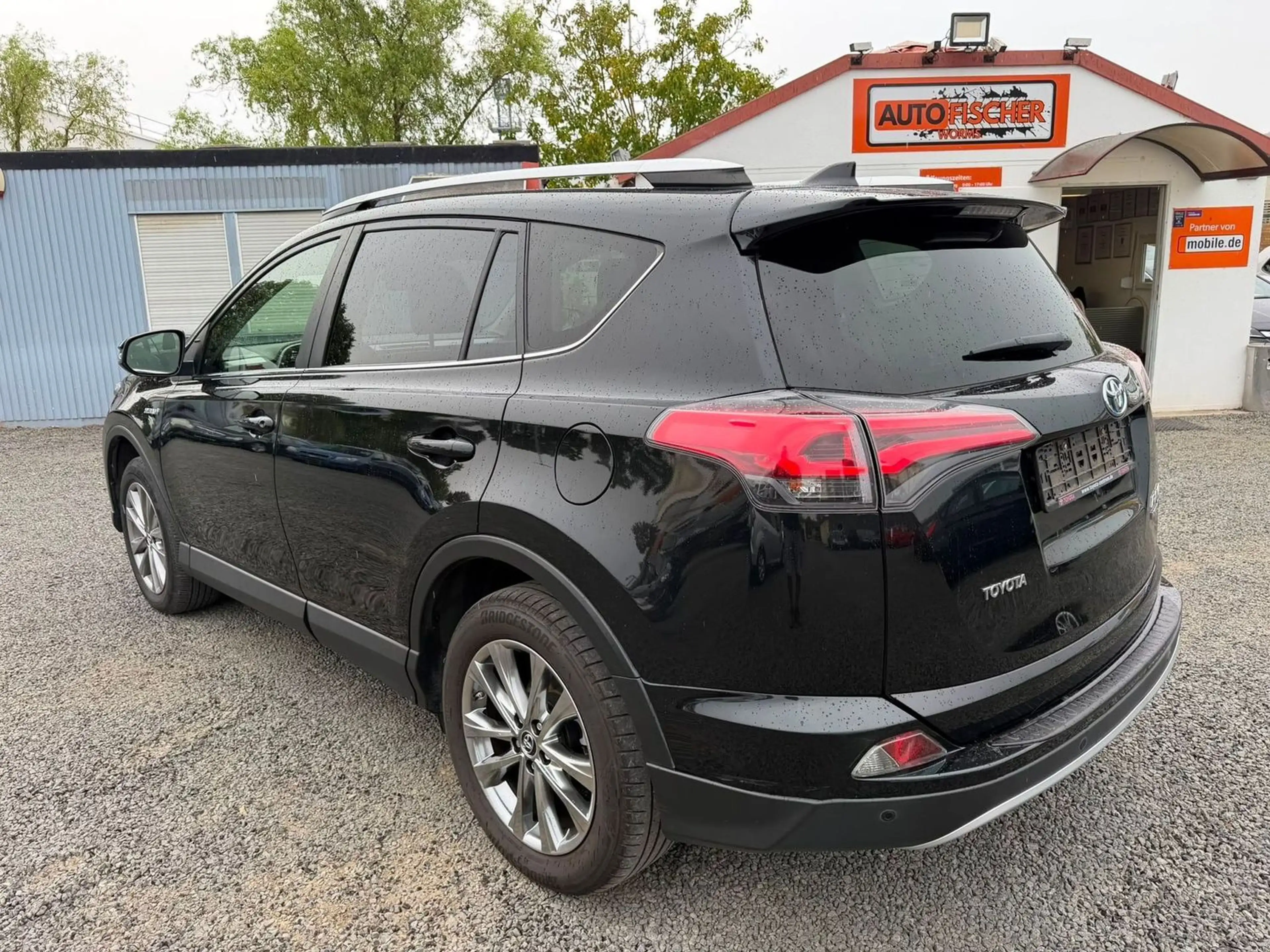 Toyota RAV 4 Hybrid Executive aus Rentnerhand Navi Leder Kamer — photo 5