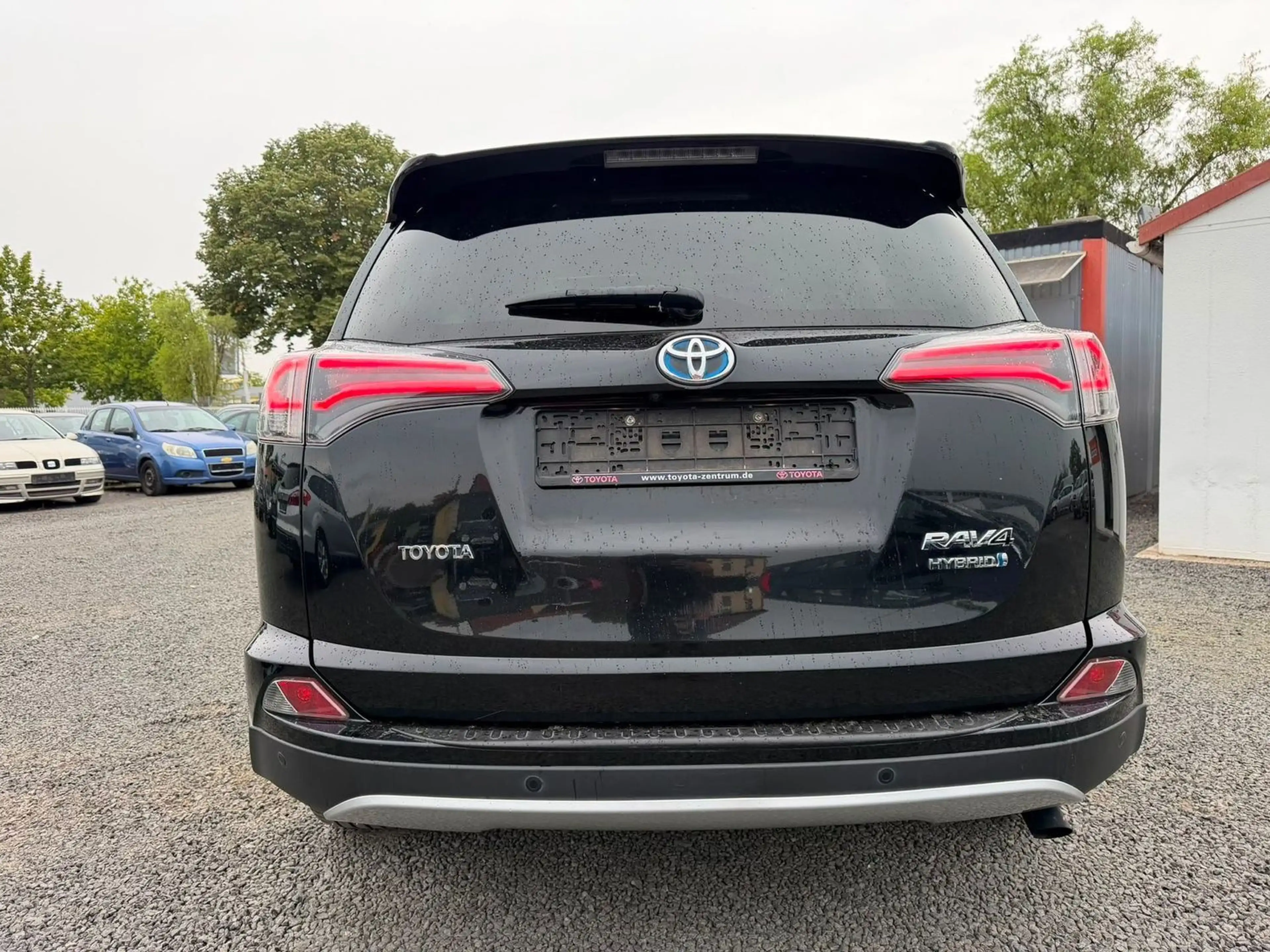 Toyota RAV 4 Hybrid Executive aus Rentnerhand Navi Leder Kamer — photo 6