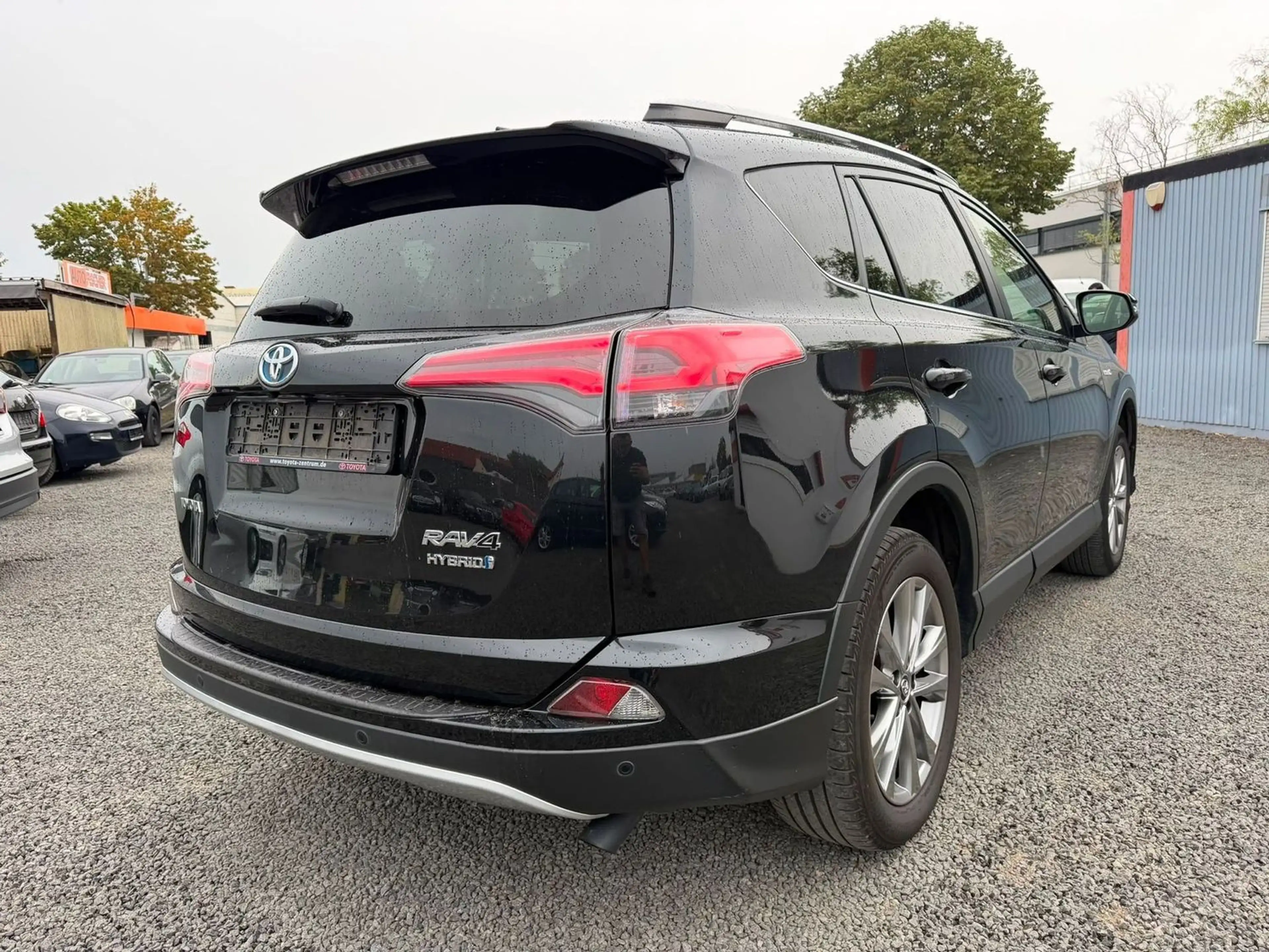Toyota RAV 4 Hybrid Executive aus Rentnerhand Navi Leder Kamer — photo 7