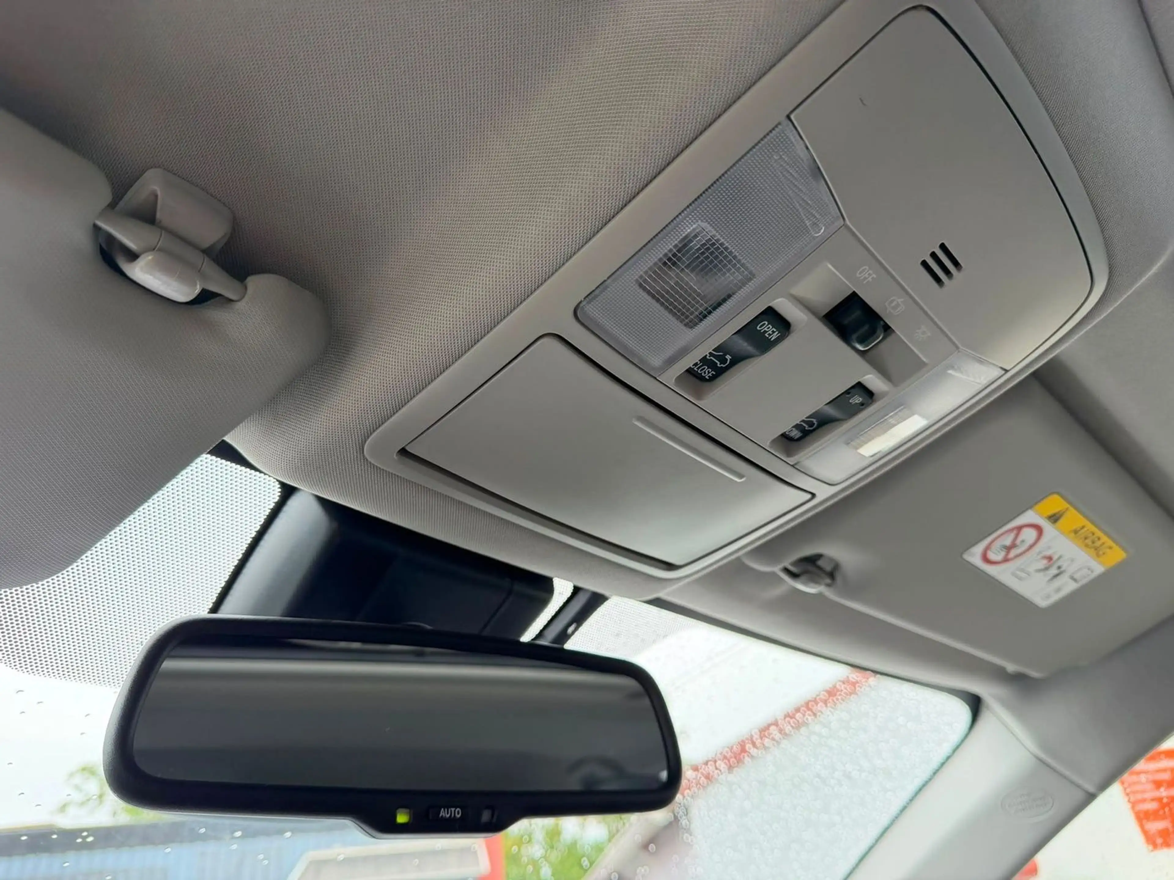 Toyota RAV 4 Hybrid Executive aus Rentnerhand Navi Leder Kamer — photo 19