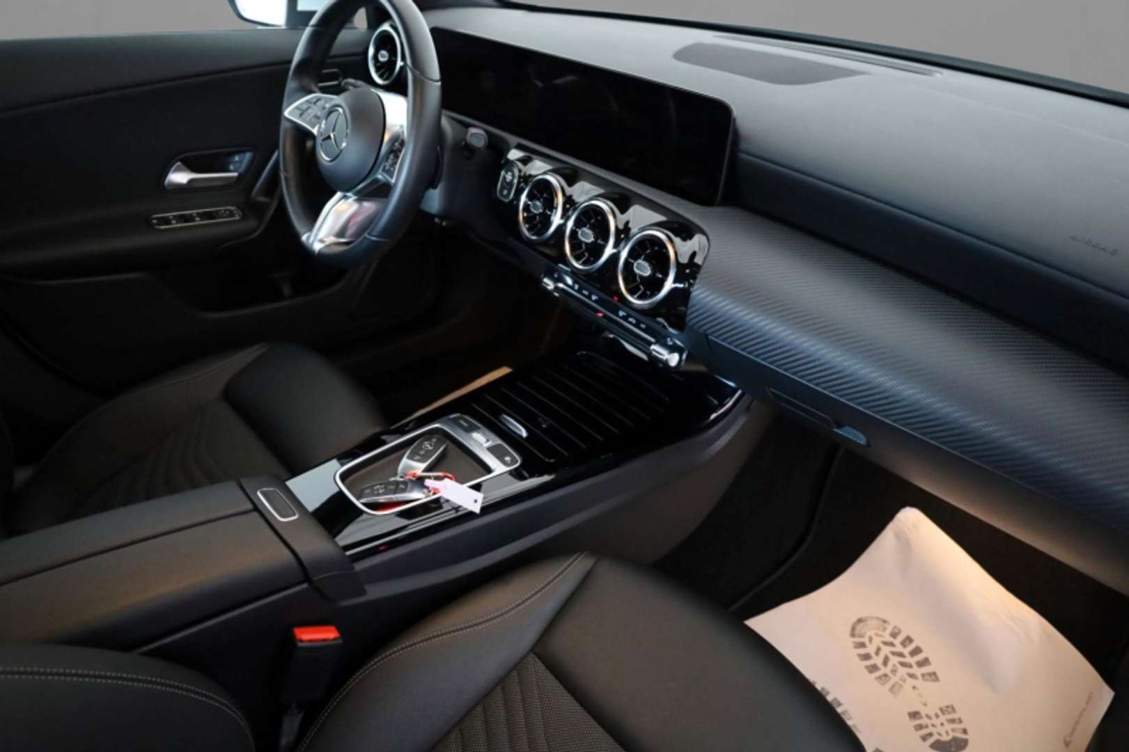 Mercedes CLA 200 Premium Plus -  - Joinsteer - #5