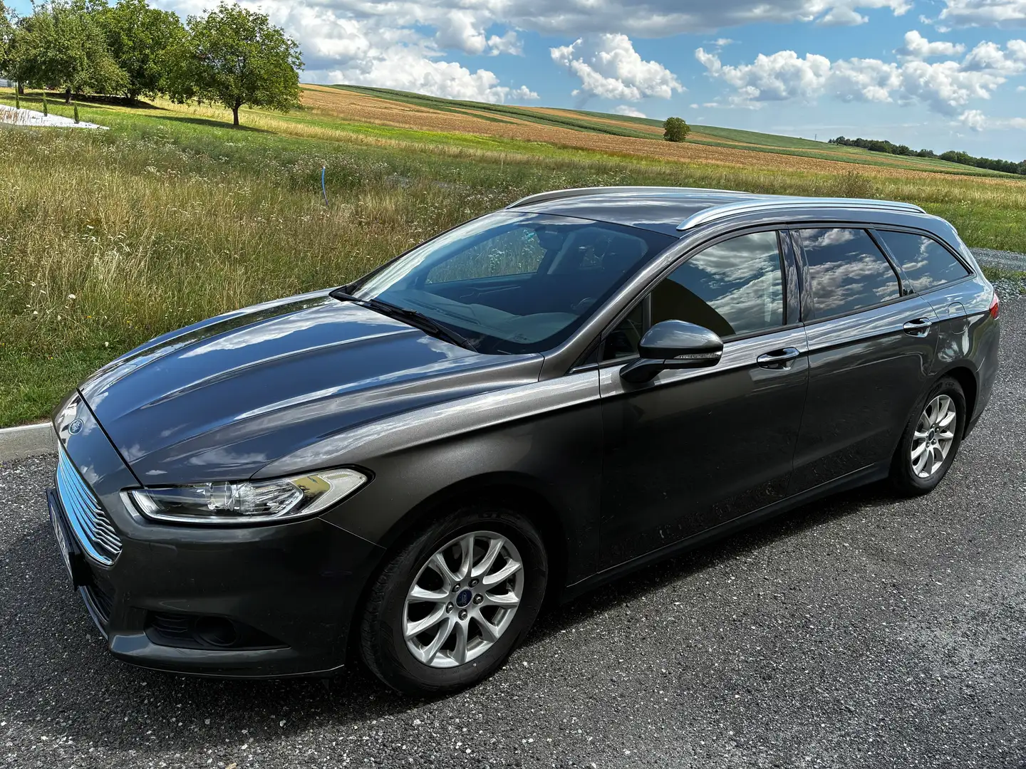 Ford Mondeo Mondeo Traveller Business Plus 1,5 ECOnetic TDCi S Grau - 1