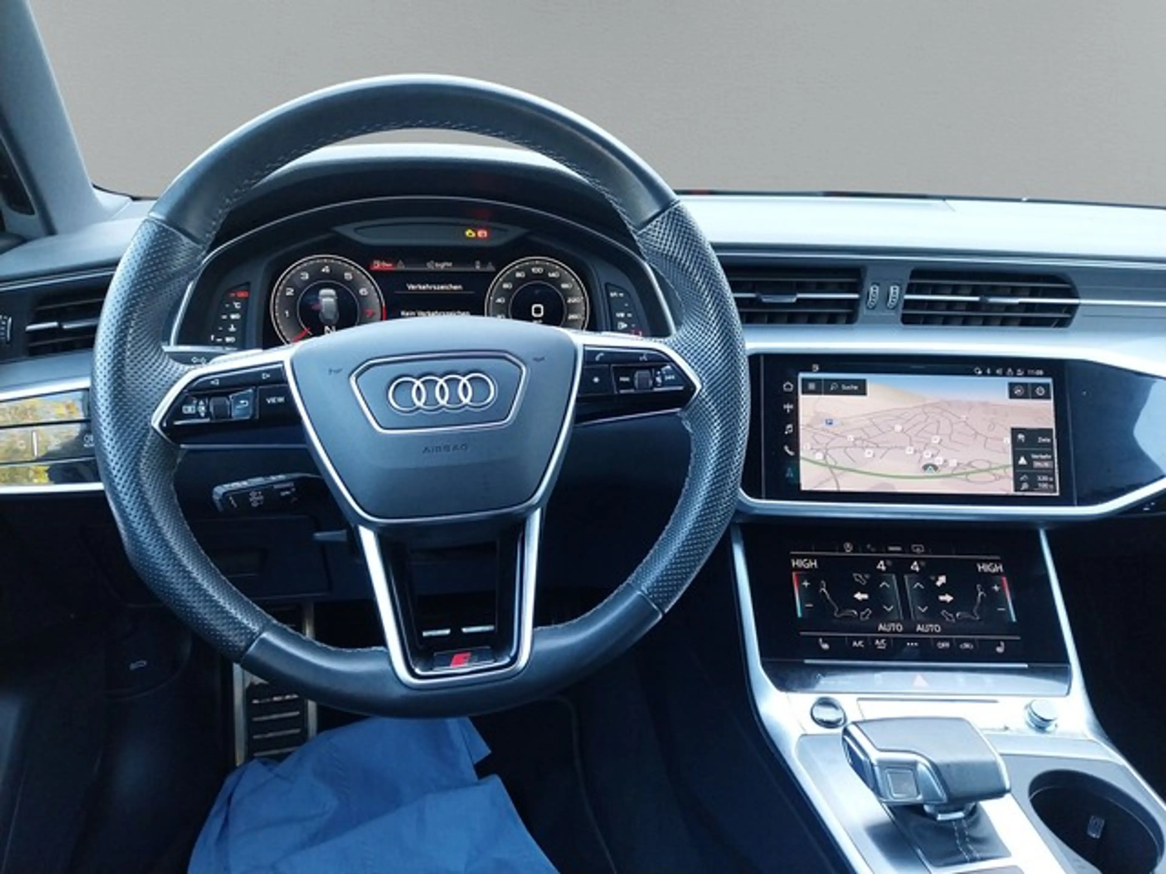 Audi A6 Avant S line 45TFSI quattro Matrix Navi 21" — photo 10