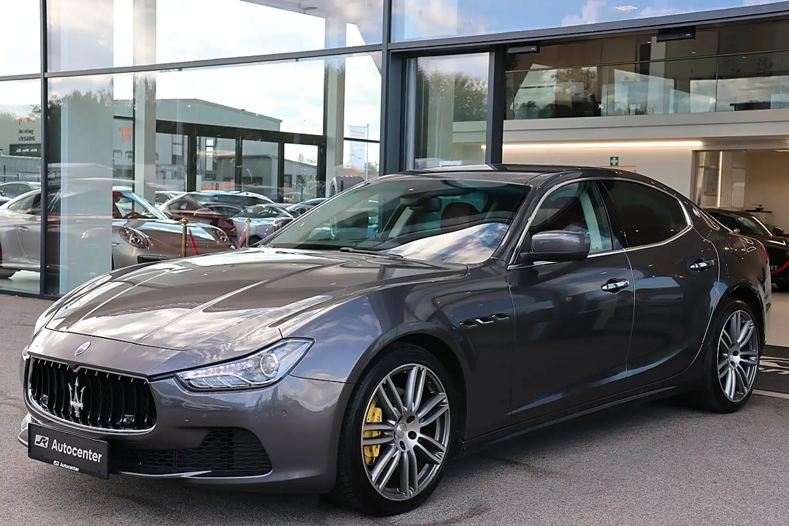 Maserati Ghibli 3.0 V6 Diesel Silber - 1