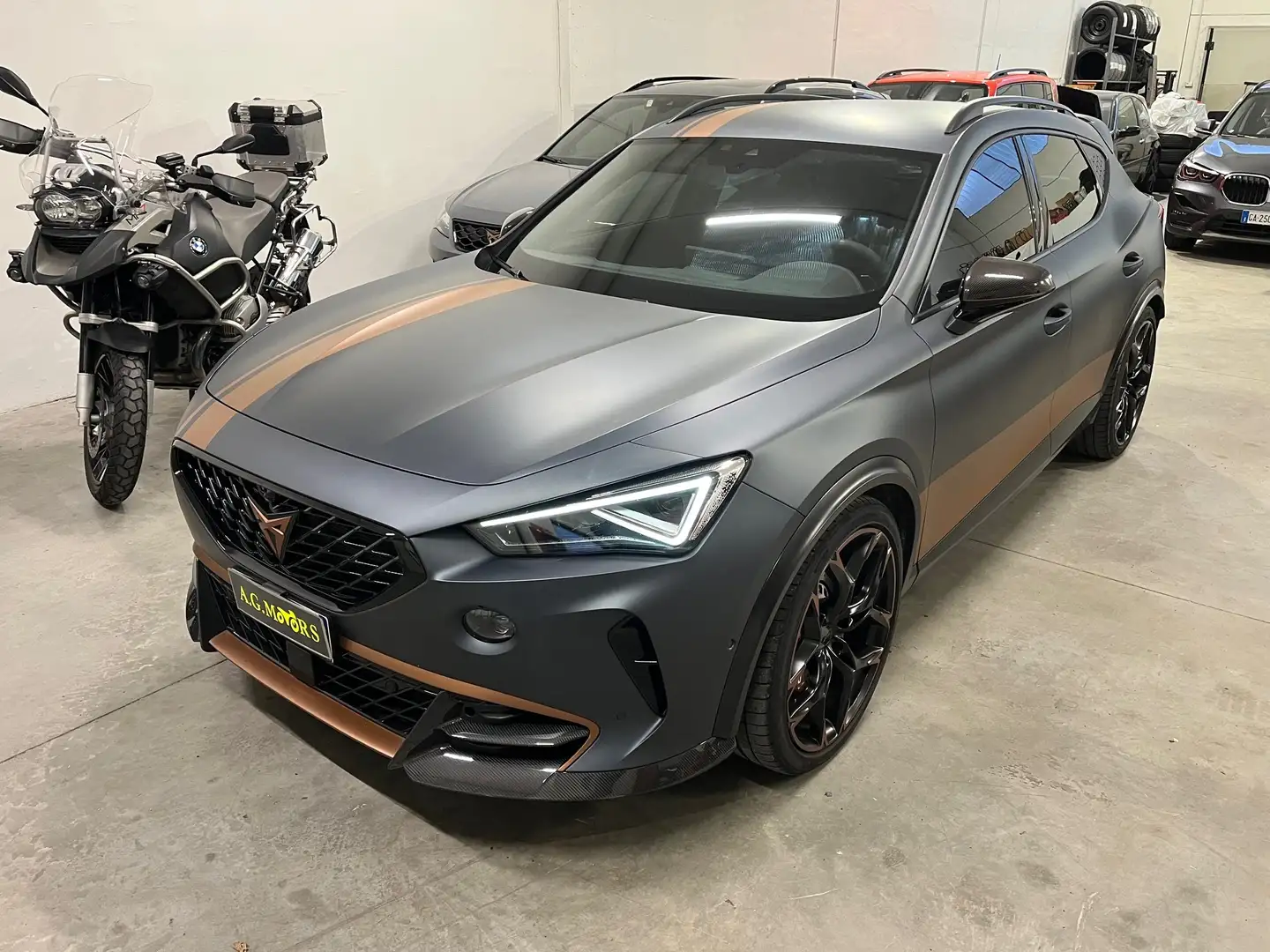 CUPRA Formentor Formentor 2.5 tsi VZ5 4drive 390cv dsg Grigio - 1