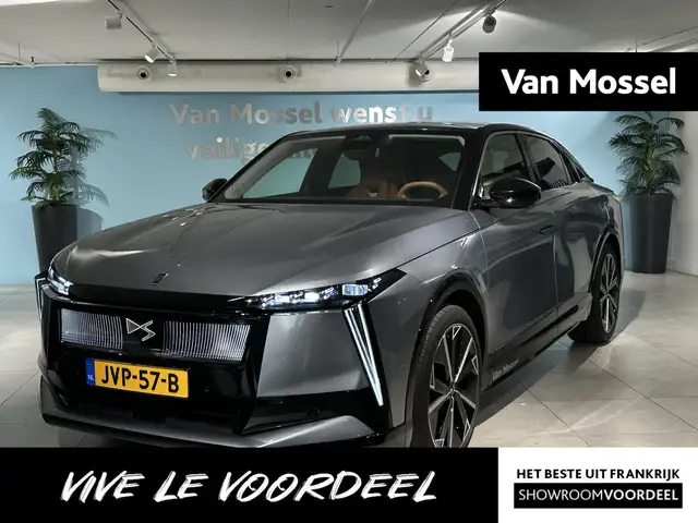 DS Automobiles No 8 Long Range Étoile Absolute Comfort Tech 97 kW