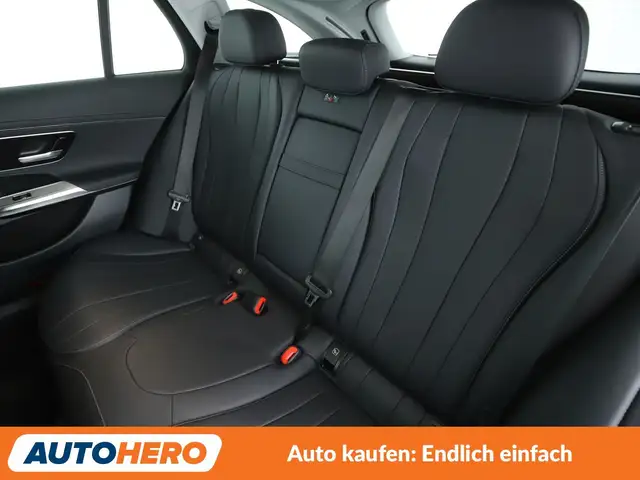 Mercedes-Benz 300 view 10