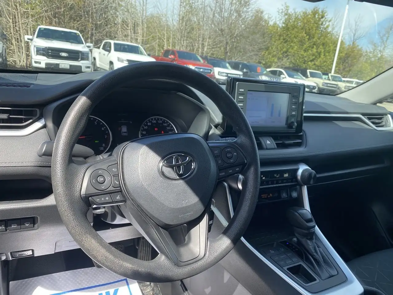 Toyota RAV 4 снимка Toyota RAV 4