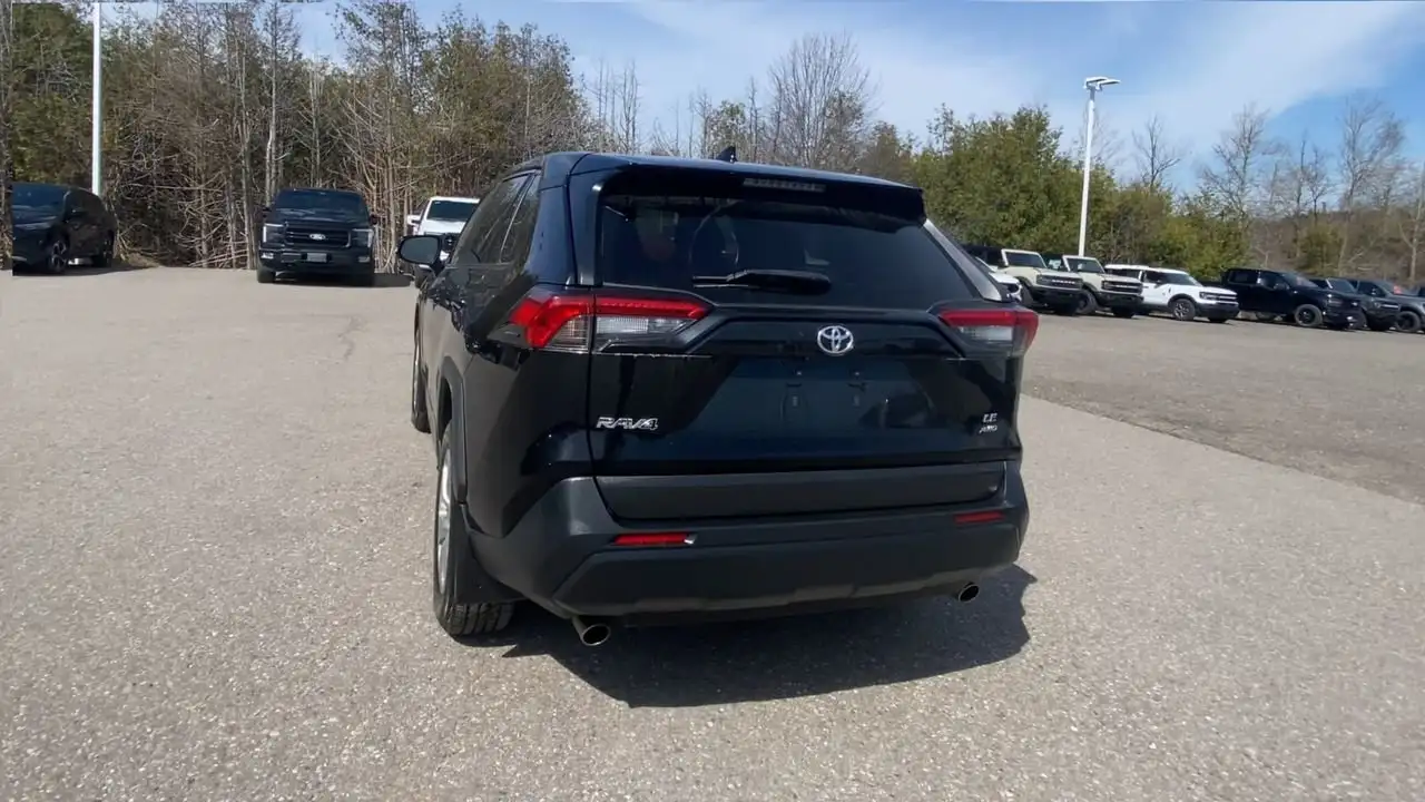Toyota RAV 4 снимка Toyota RAV 4