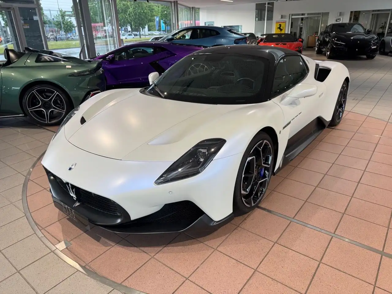 Maserati MC20 2023
