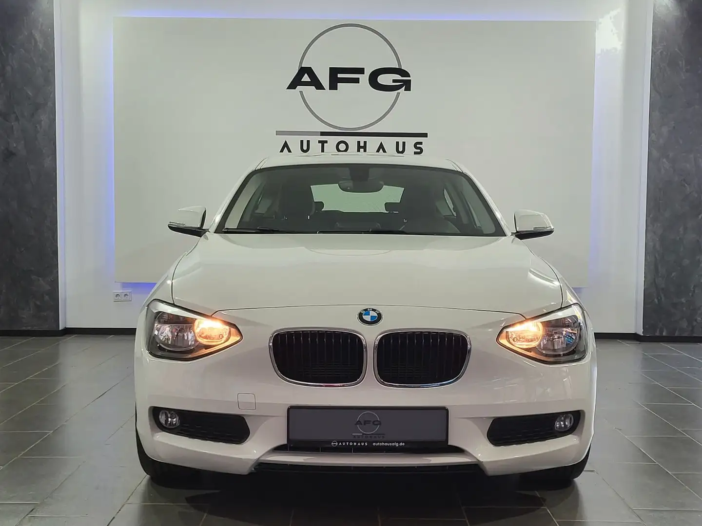 BMW 116 Baureihe 1 Lim. 3-trg. 116 i Wit - 2