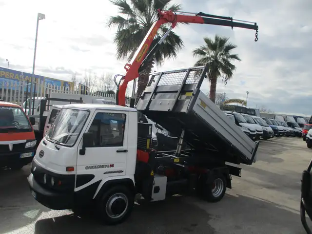 Iveco Daily GASOLONE 35 GRU PK 2700 RIBALTABILE TRILATERALE