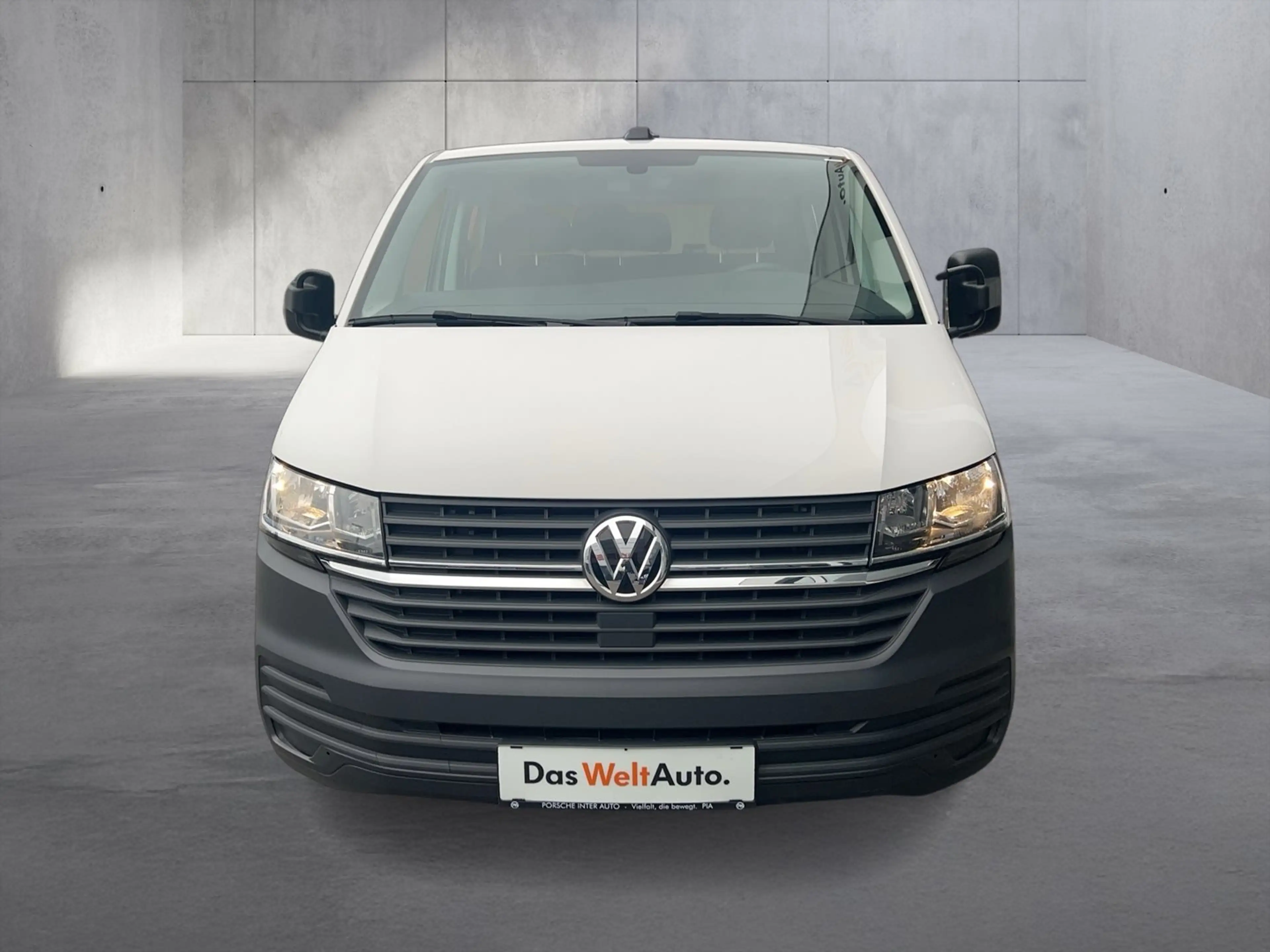Volkswagen T6.1 Transporter Doka-Pritsche TDI — photo 8