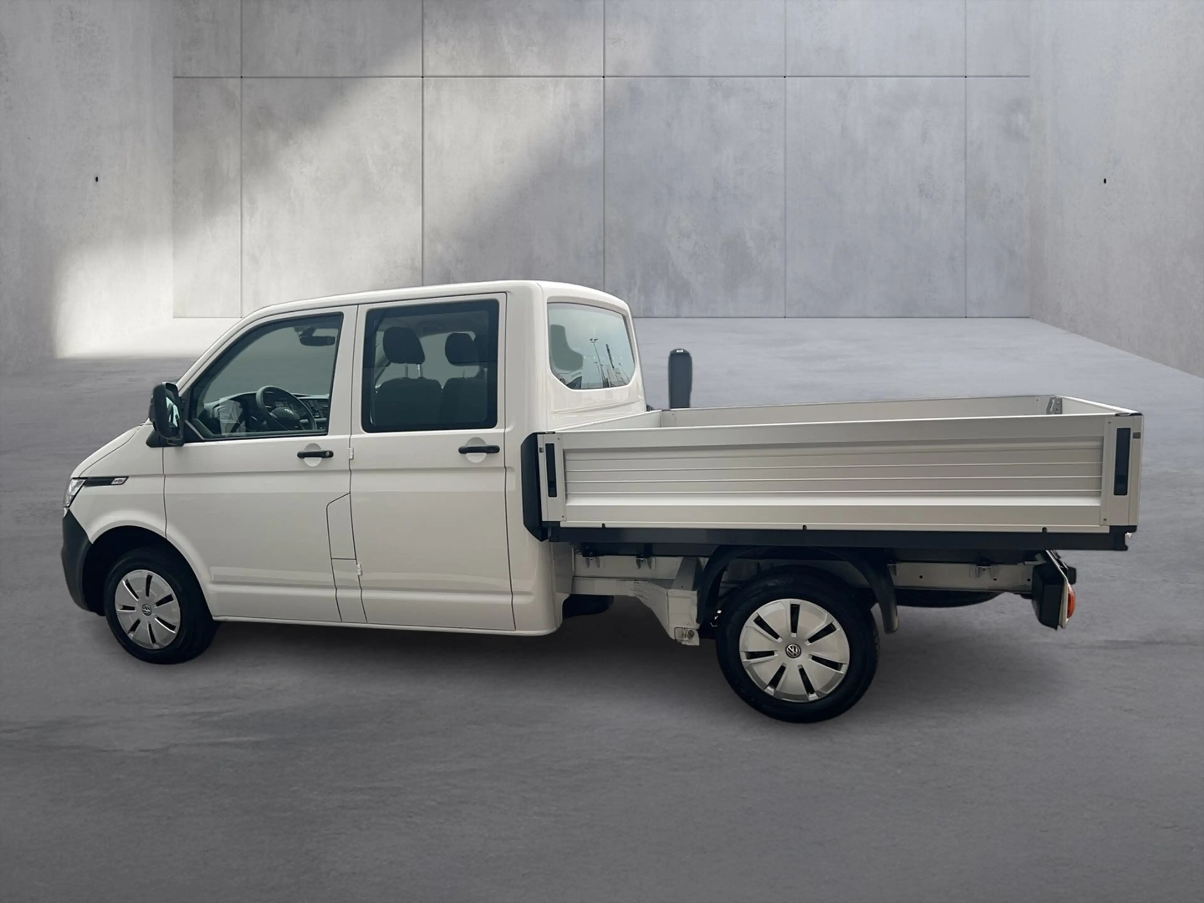 Volkswagen T6.1 Transporter Doka-Pritsche TDI — photo 2