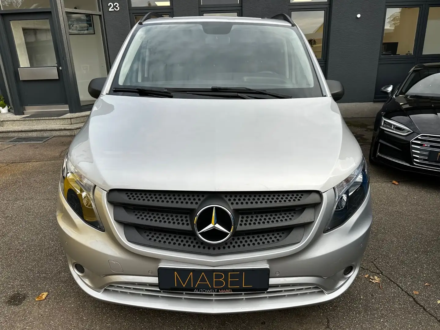 Mercedes-Benz Vito Tourer 116 CDI 2.2 Select lang +AHK+9SITZ+ Silber - 2