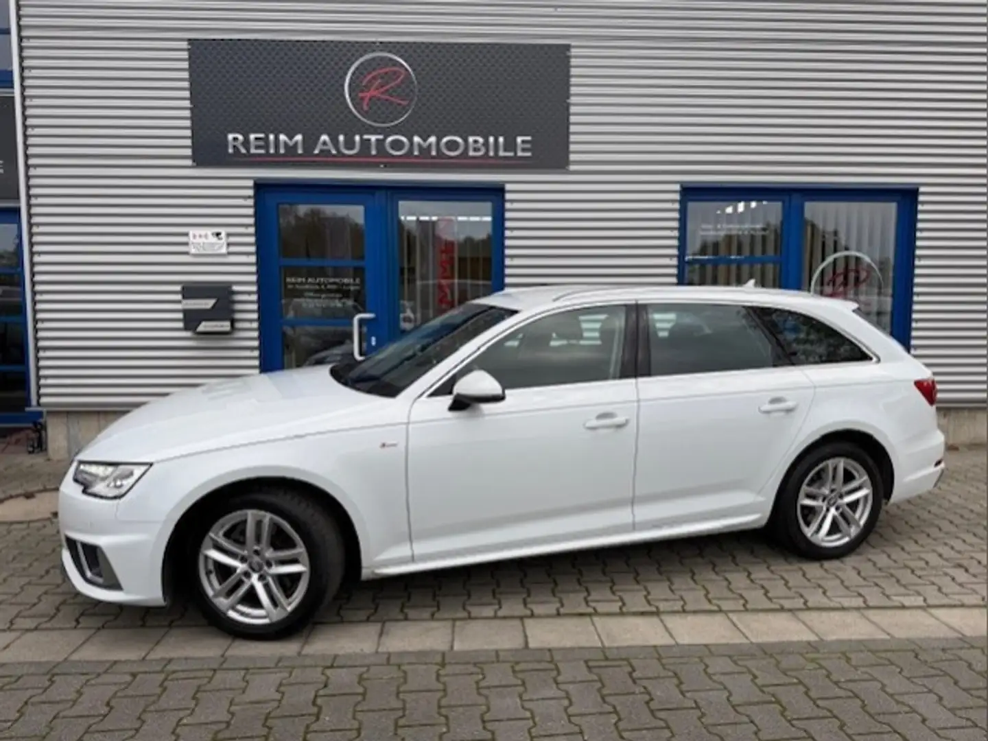 Audi A4 Avant 2,0 TDI S-Tronic "35 sport" *S-LINE*MMI NAV Weiß - 2