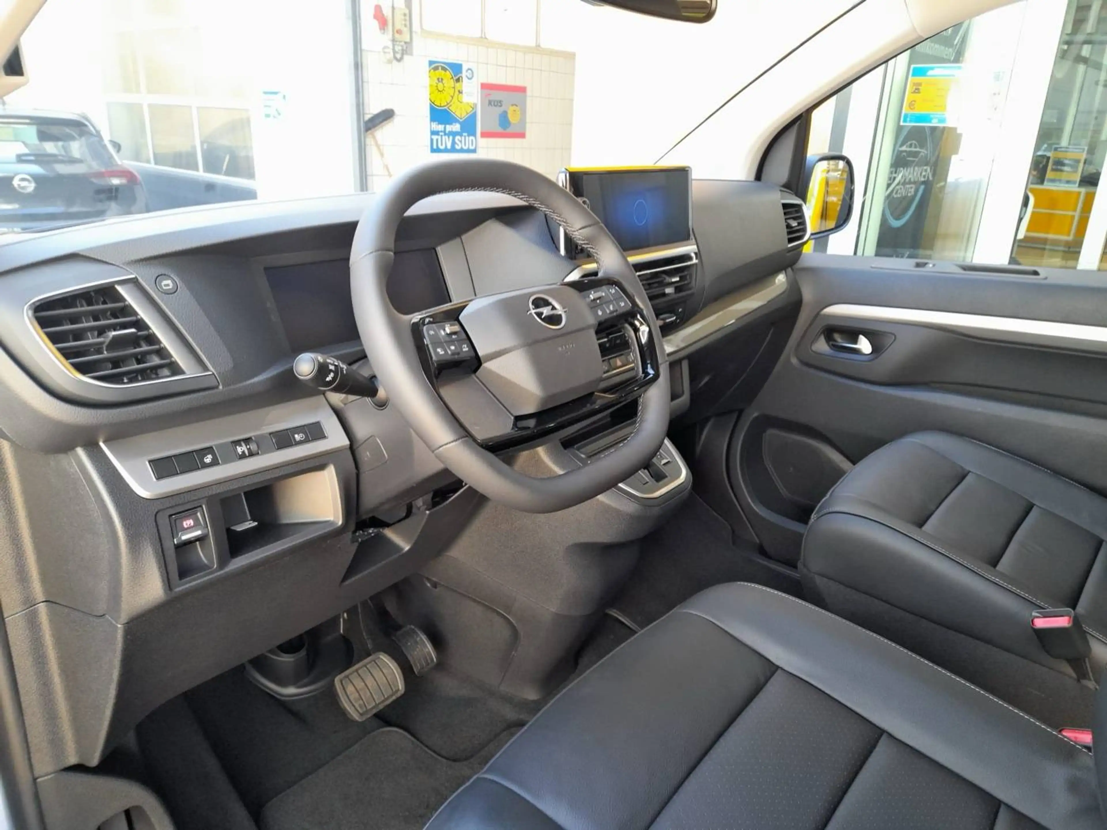 Opel Zafira Life 2.2 GS - 7-Sitzer, Standheizung, AHK, ACC,... — photo 8