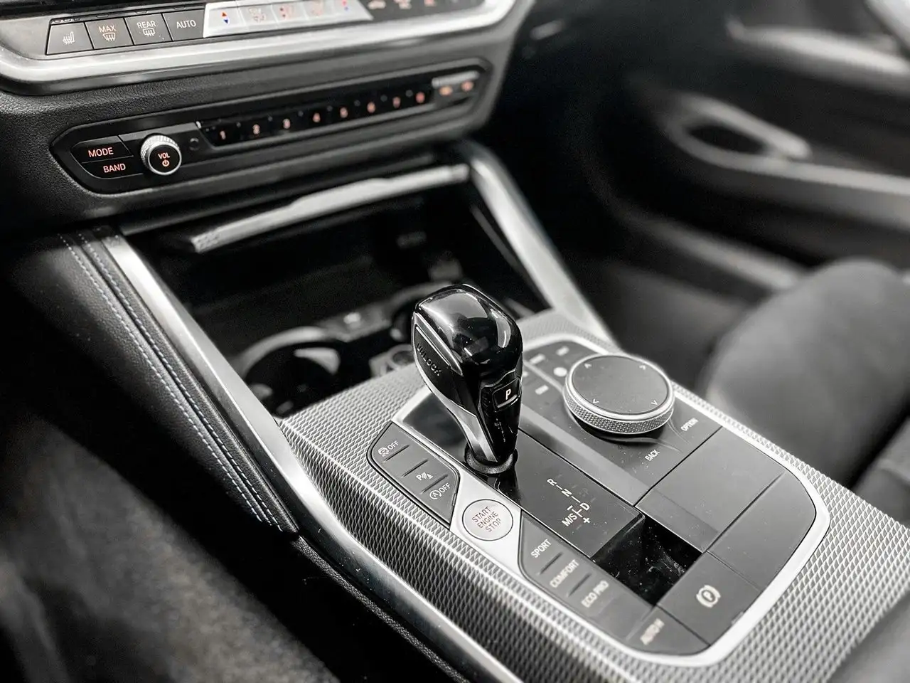 BMW 4 Series снимка BMW 4 Series