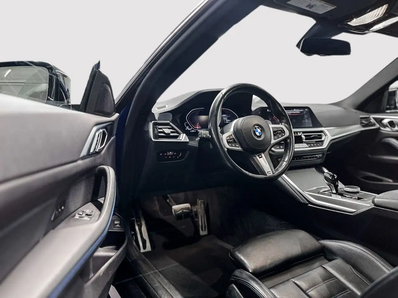BMW 4 Series снимка BMW 4 Series