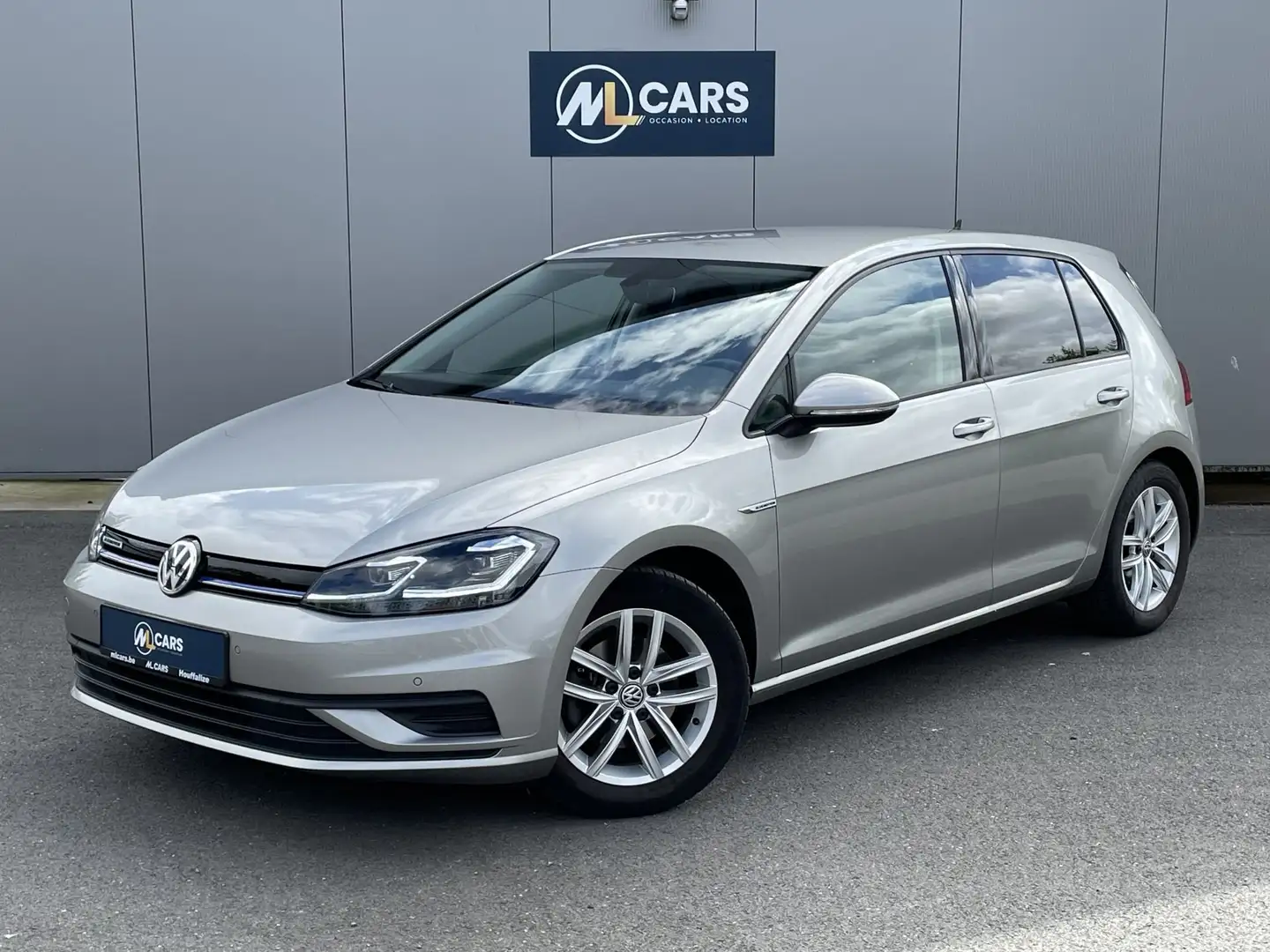 Volkswagen Golf 1.5 TSI 130 Gris - 1