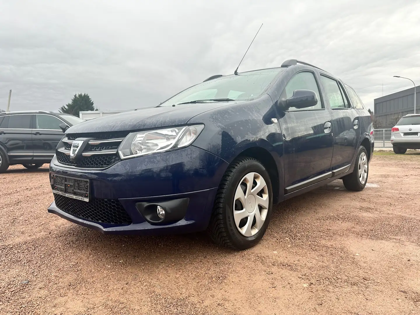 Dacia Logan Laureate*HU NEU*1.Hand* - 1