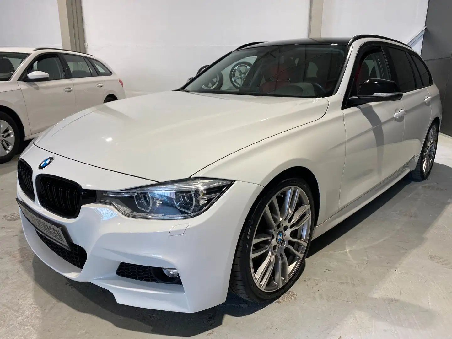BMW 318 d Advantage*M-Paket*LED*Navi*Leder* Weiß - 1