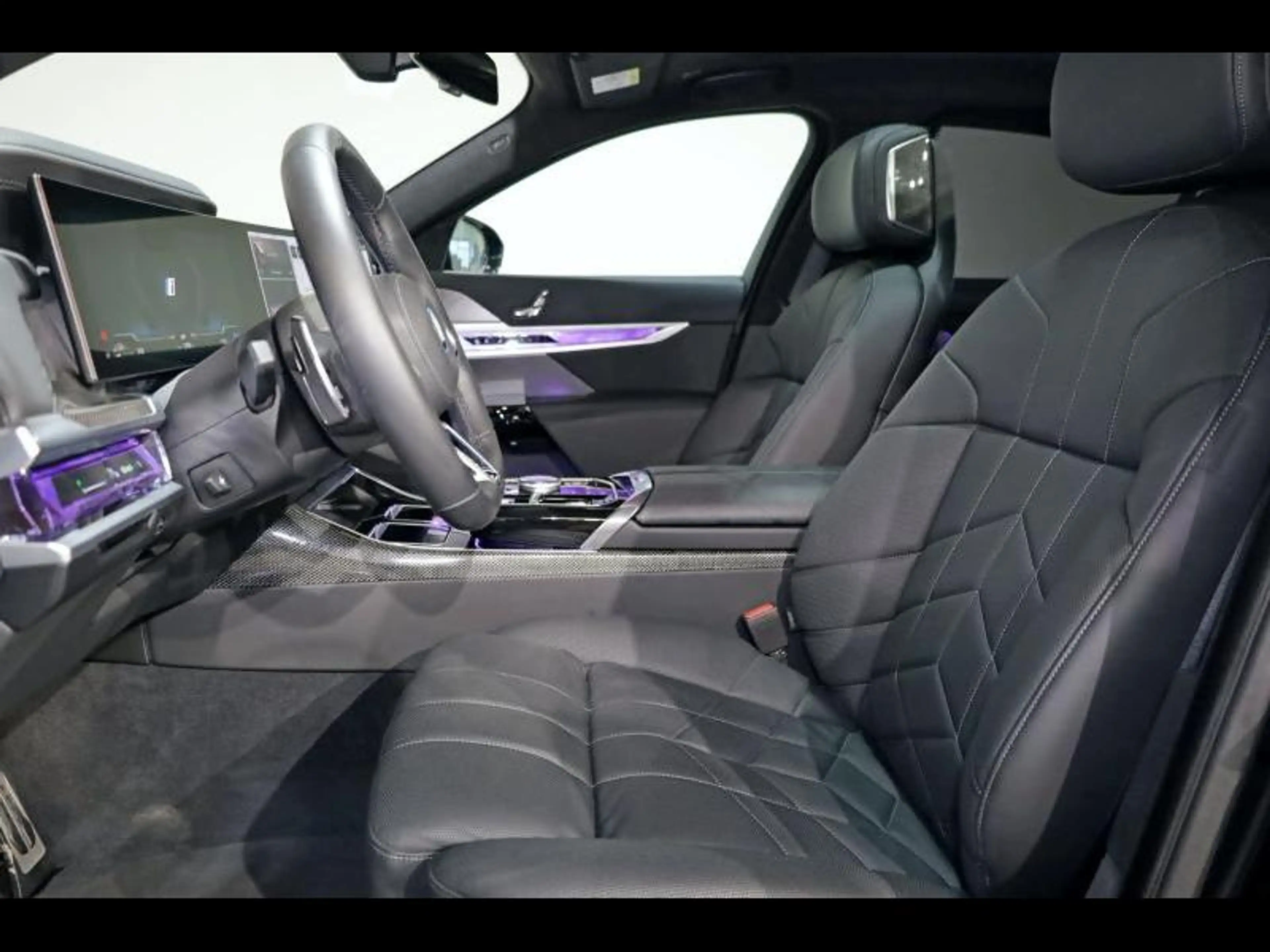 BMW 750 e xDrive Kit M Sport — photo 7
