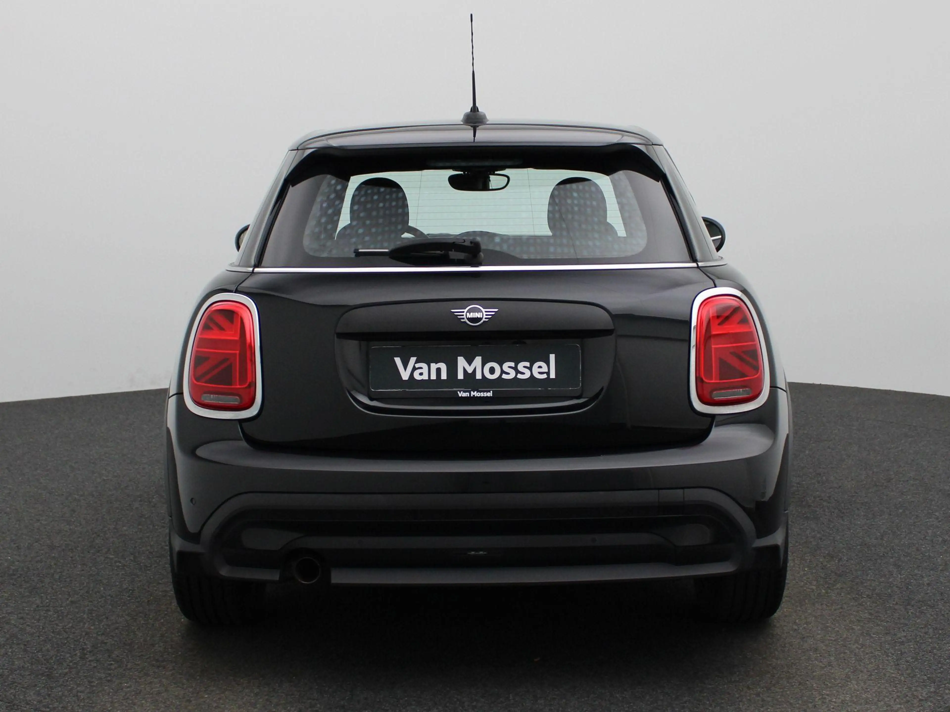 MINI One Mini 5 door NAVI | ECC | PDC — photo 5