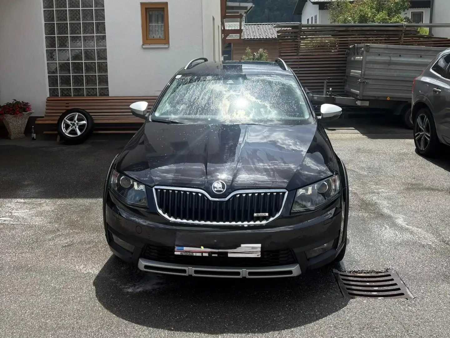 Skoda Octavia Octavia Combi 2,0 TDI 4x4 Scout DSG Scout Schwarz - 1