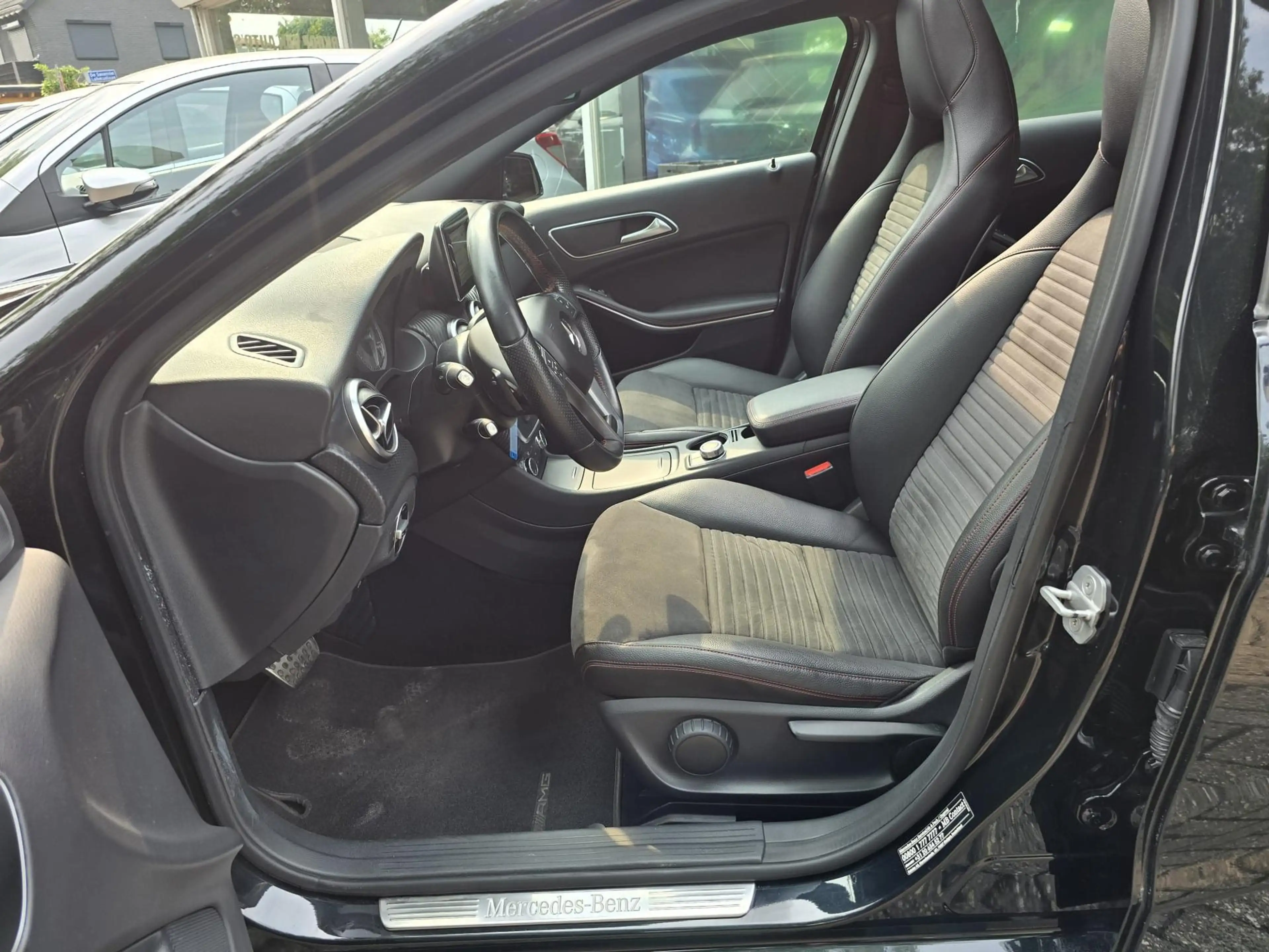 Mercedes-Benz A 180 Ambition | AUTOMAAT | 3/6 OF 12MND GARANTIE | NAVI — photo 15