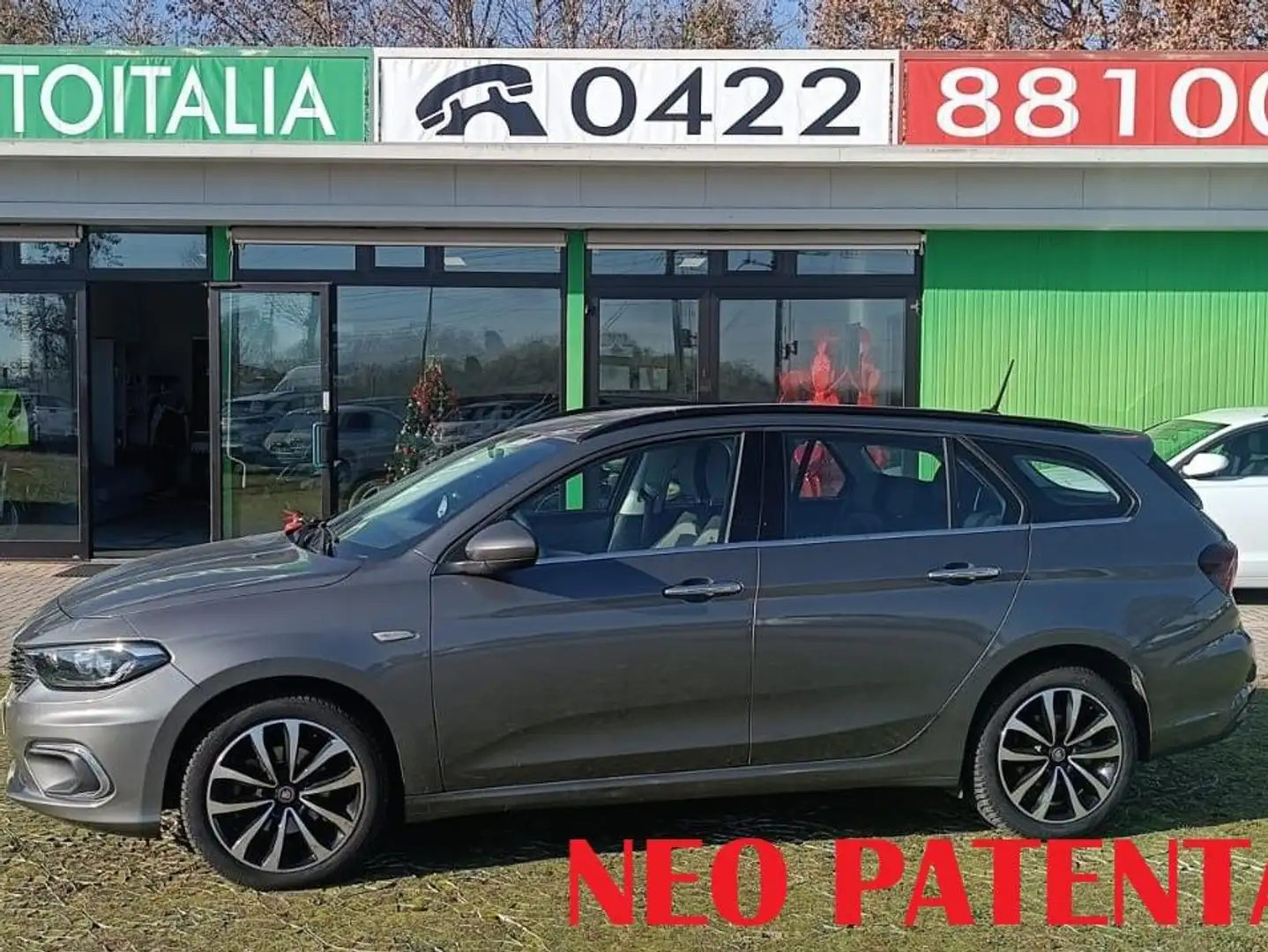 Fiat Tipo Tipo SW 1.6 mjt S-Design s Grau - 1