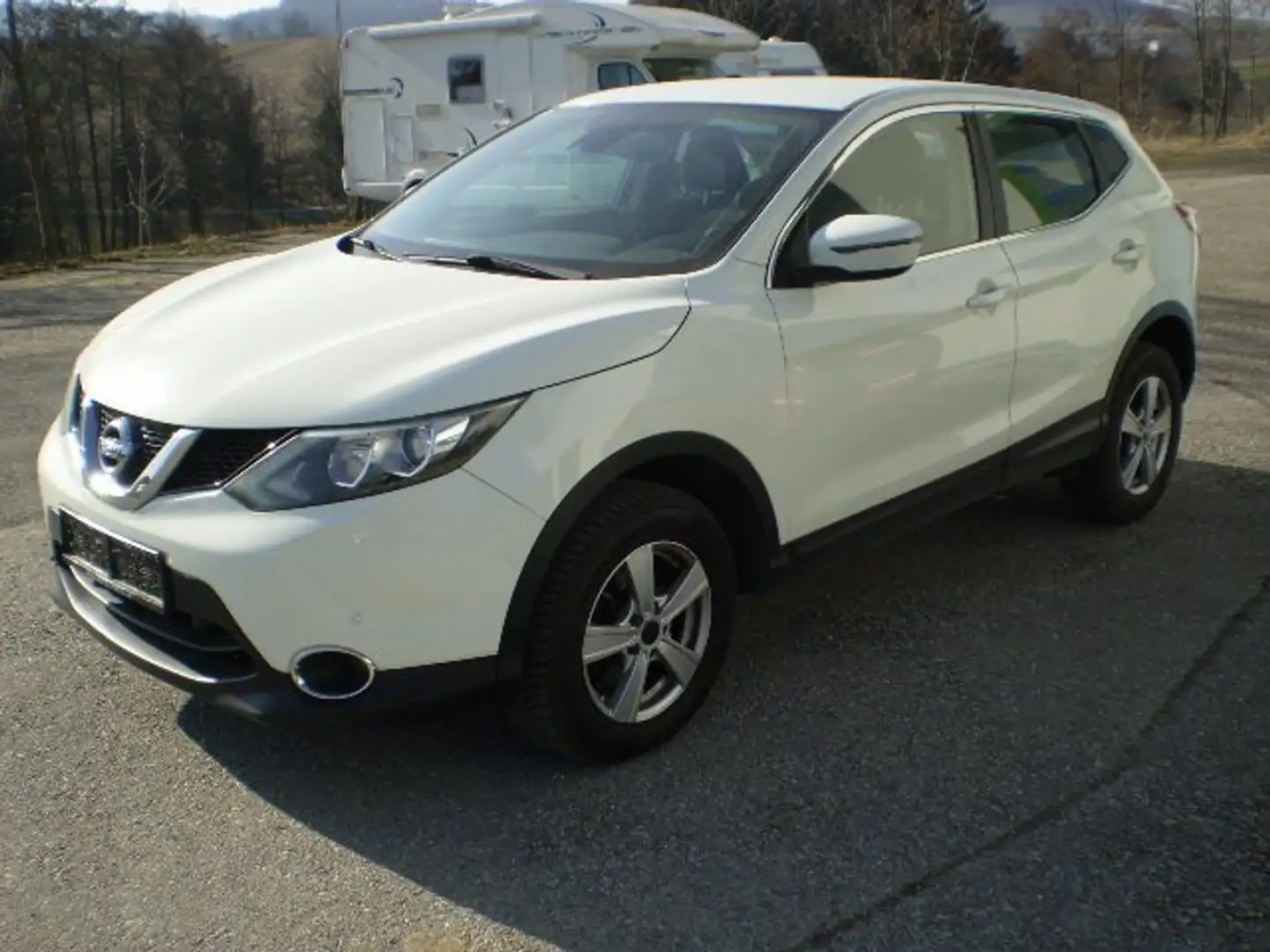 Nissan Qashqai Acenta dci 4x4 i Weiß - 1