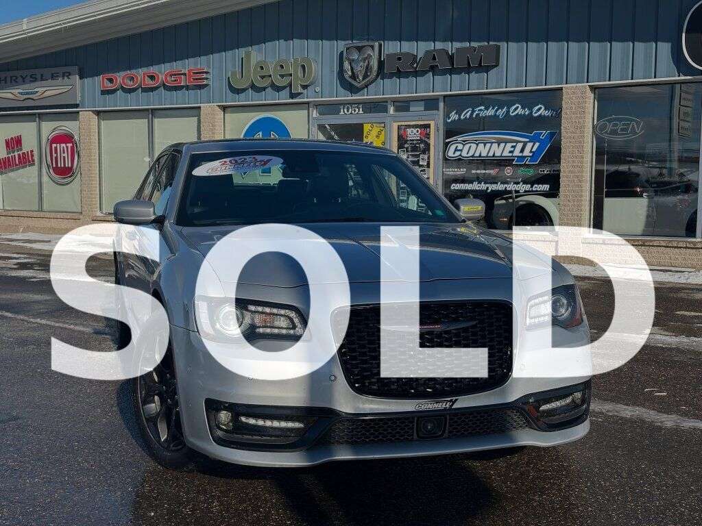 2023 Chrysler 300 300 S | AWD | 2 SETS OF TIRES | HEATED LEATHER | S