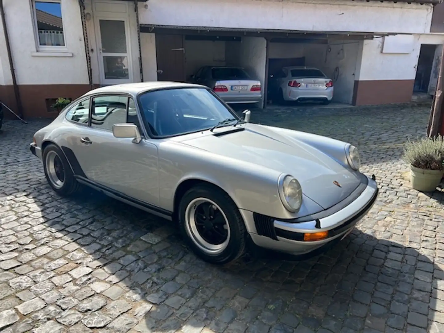 Porsche 911 Porsche 911 Carrera 3,0 200 Ps 2.Hand Oldtimer Ezüst - 2