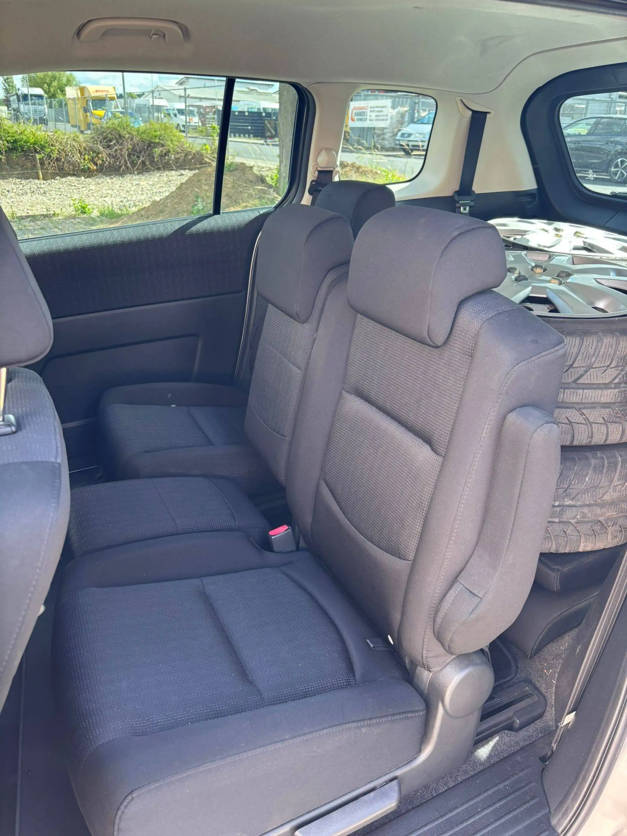 Mazda 5 2.0 CD Active*SITZHEIZUNG*ALU*TEMPOMAT*LEDERLENKRAD* — photo 15