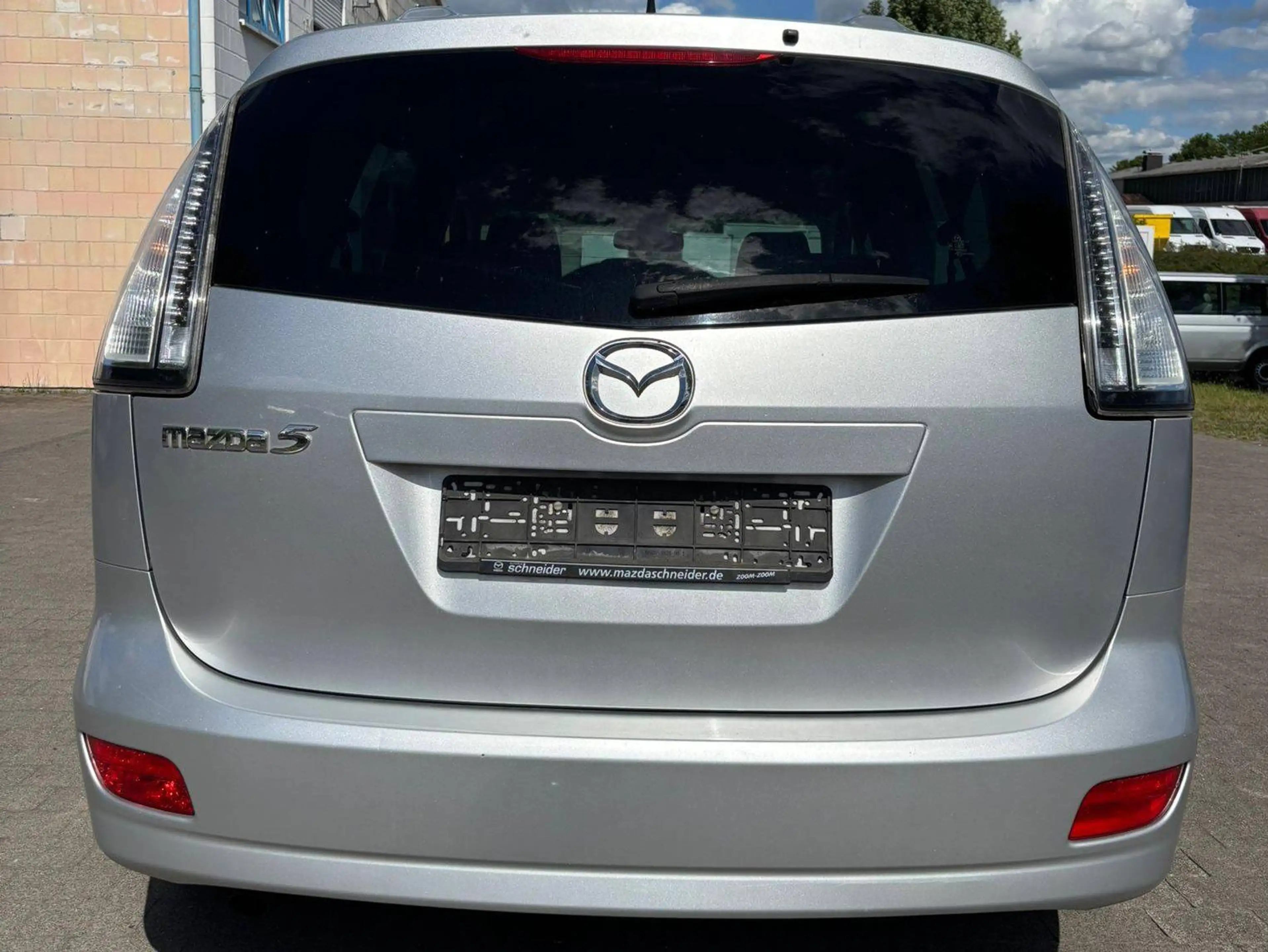 Mazda 5 2.0 CD Active*SITZHEIZUNG*ALU*TEMPOMAT*LEDERLENKRAD* — photo 6