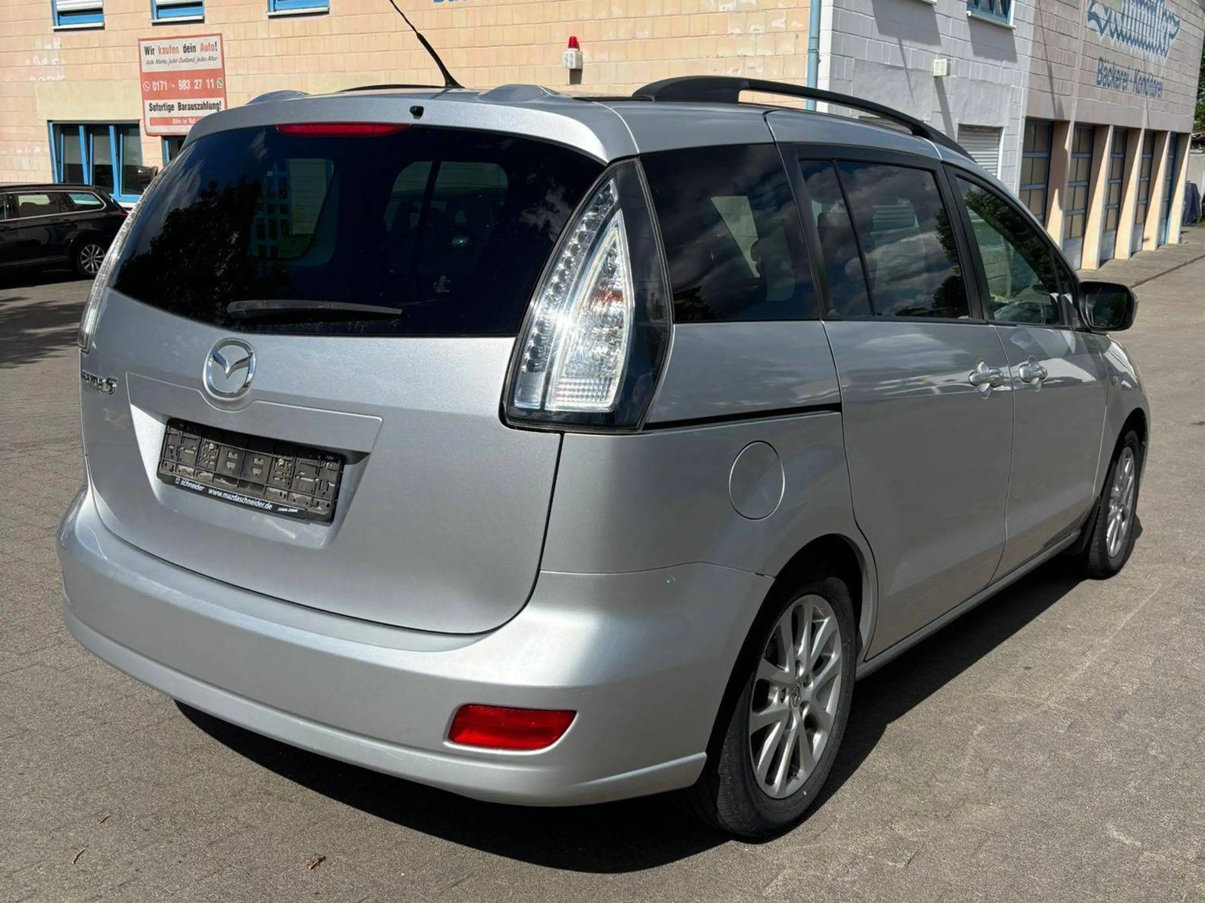 Mazda 5 2.0 CD Active*SITZHEIZUNG*ALU*TEMPOMAT*LEDERLENKRAD* — photo 8
