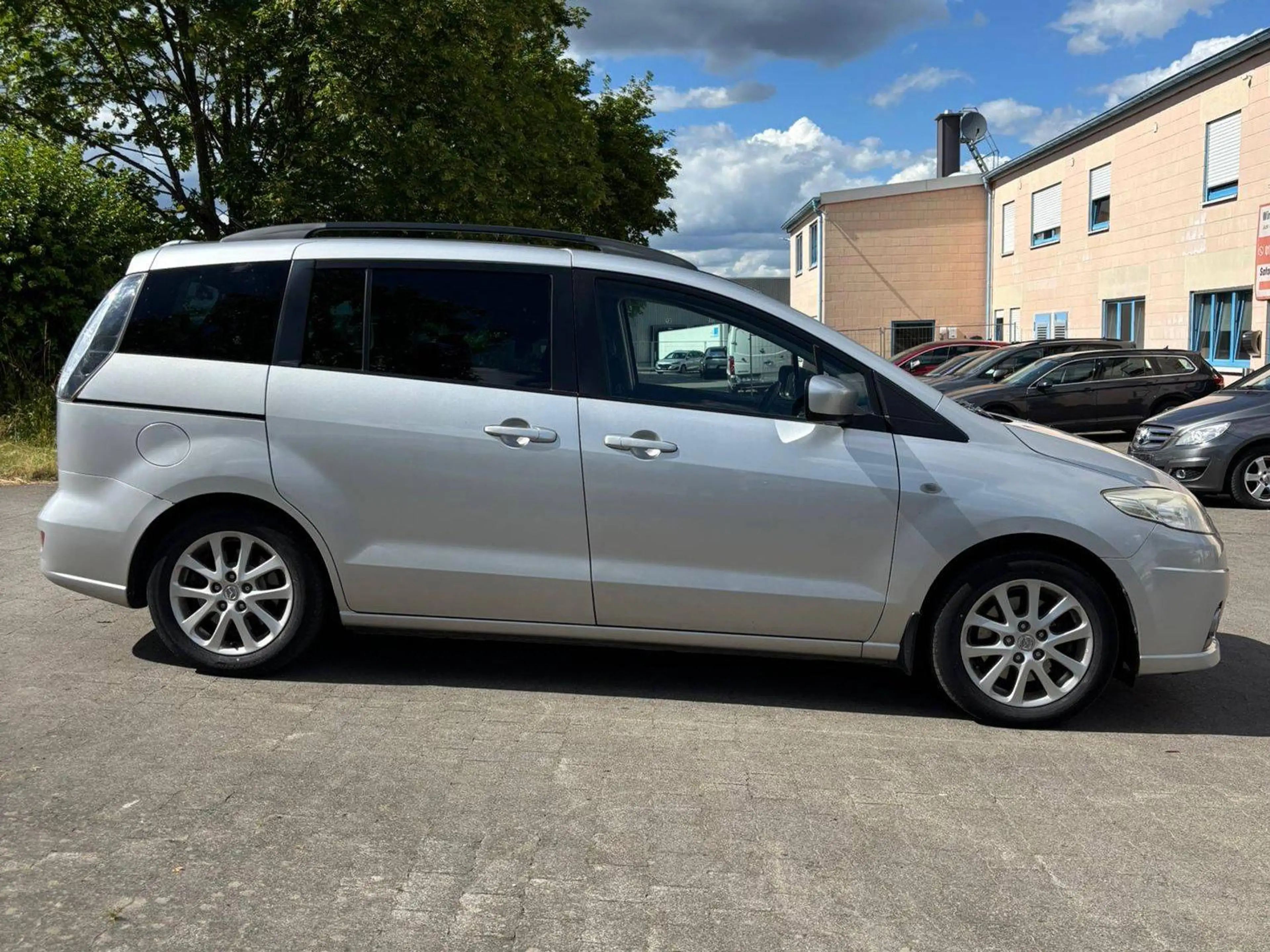 Mazda 5 2.0 CD Active*SITZHEIZUNG*ALU*TEMPOMAT*LEDERLENKRAD* — photo 5
