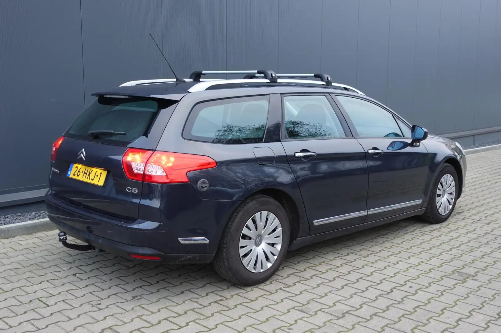Citroen C5 Tourer 2.0 16V Comfort LPG G3 Grijs - 2