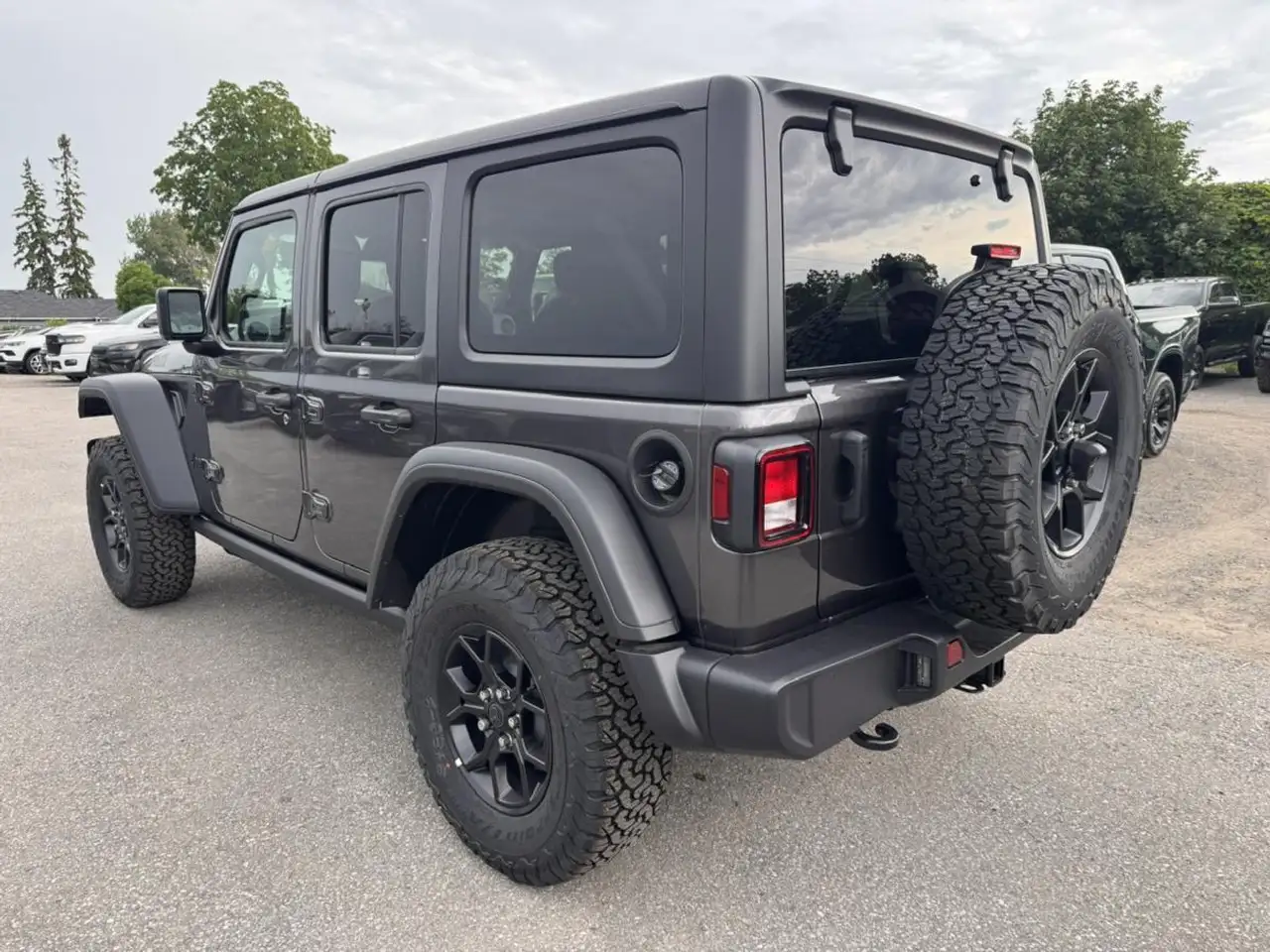 Jeep Wrangler photo Jeep Wrangler