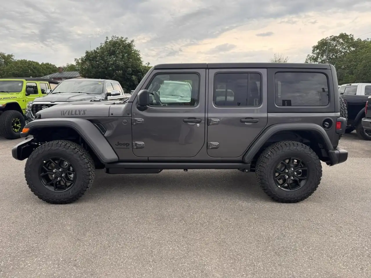 Jeep Wrangler photo Jeep Wrangler