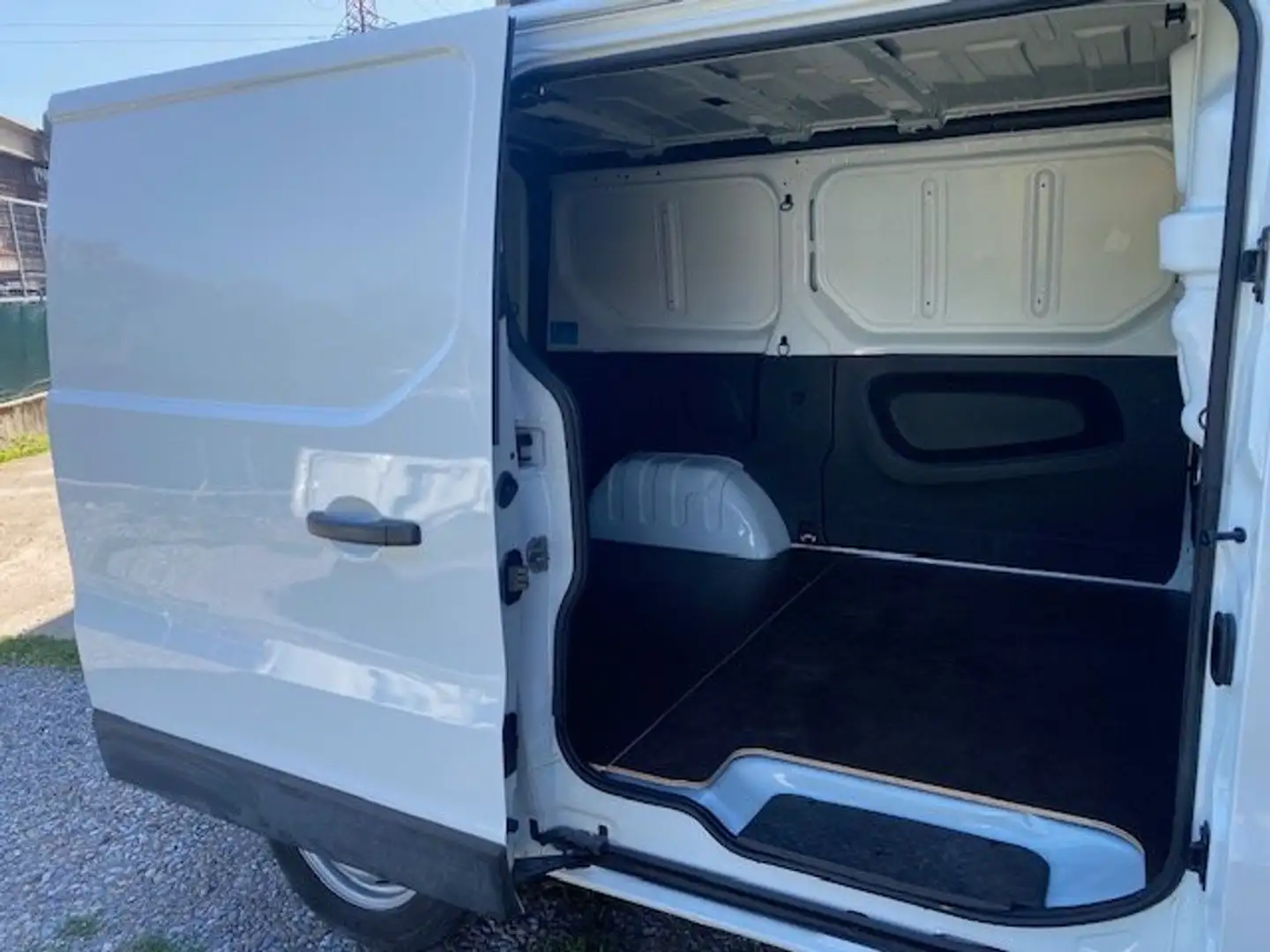 Fiat Talento 2.0 MTJ 120 CV L1H1 Weiß - 2
