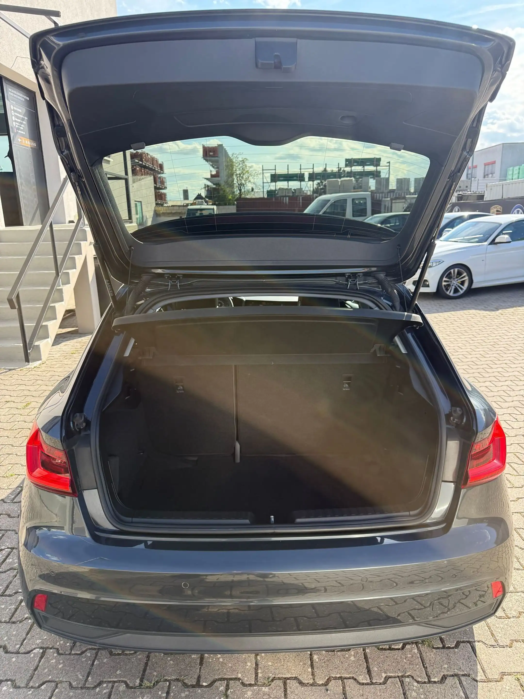 Audi A1 25 TFSI basis — photo 7