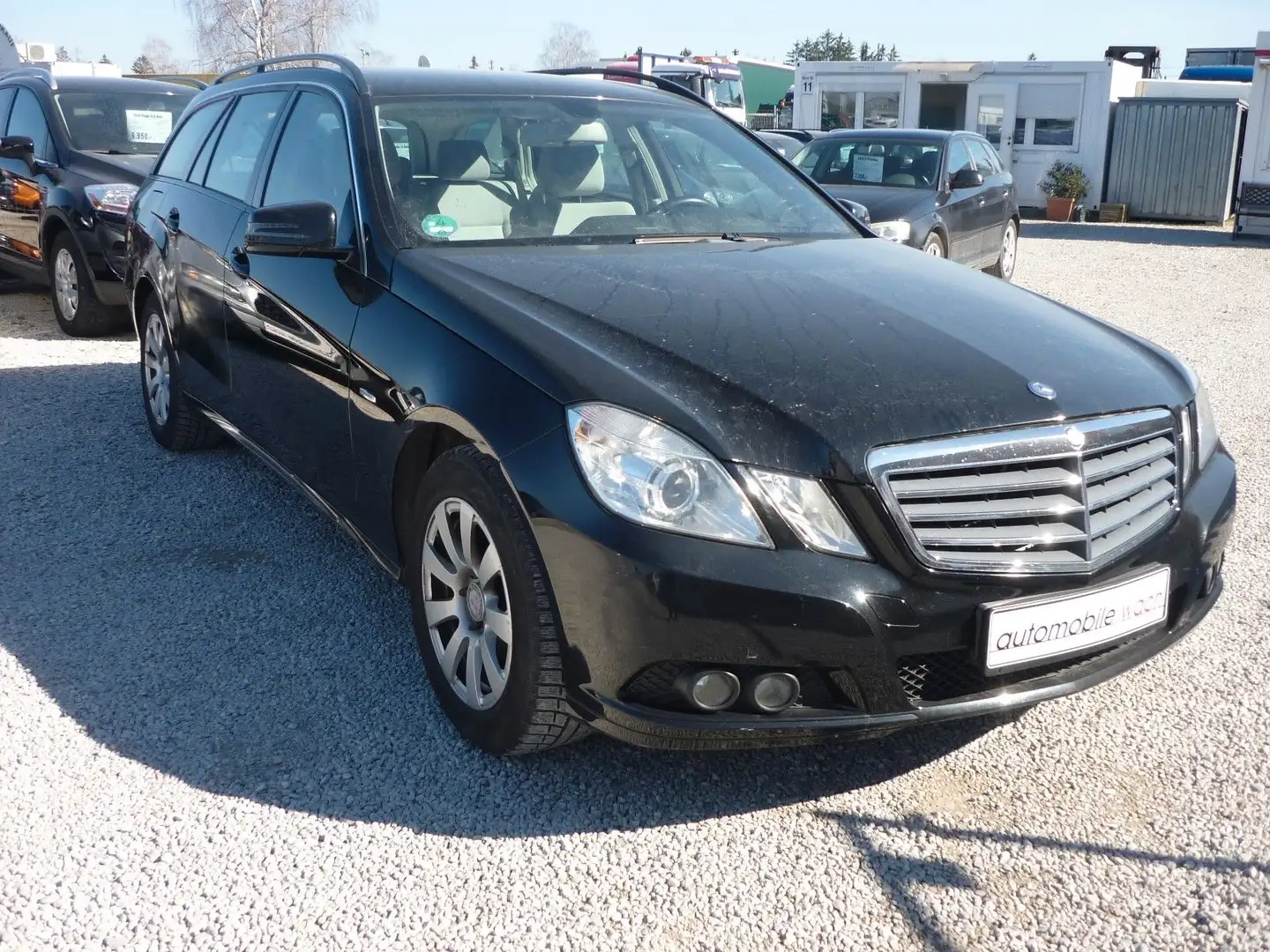 Mercedes-Benz E 200 CGI BlueEfficiency 2.Hd Scheckheft HU:9/26 Schwarz - 2