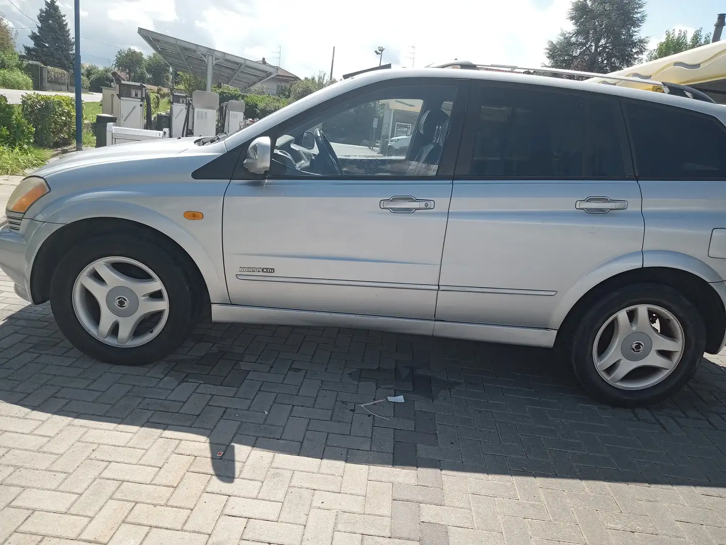 SsangYong Kyron Kyron 2.0 xdi 4X4 AUTOMAT GANCIO TRAINO Gris - 1