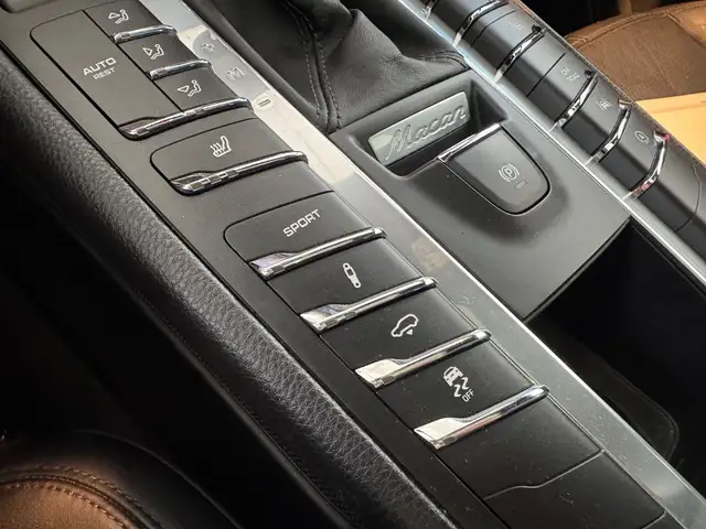 Porsche Macan view 30